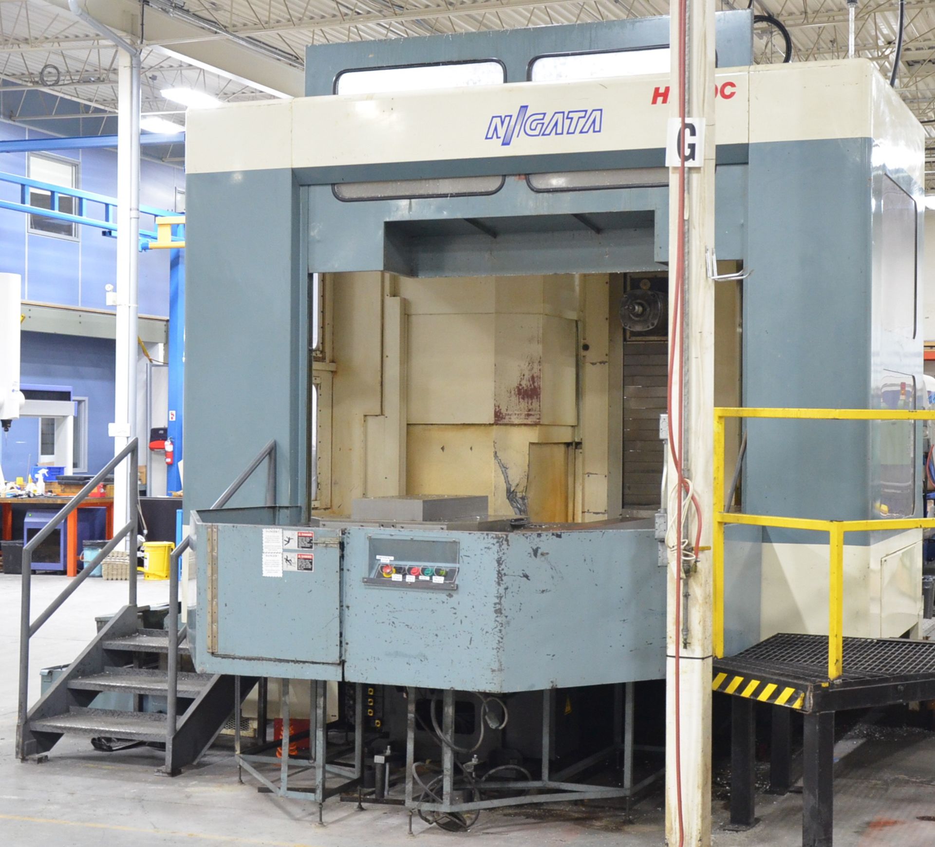 NIIGATA HN80C 4-AXIS CNC TWIN PALLET HORIZONTAL MACHINING CENTER WITH FANUC 15-M CNC CONTROL, (2) - Image 2 of 14