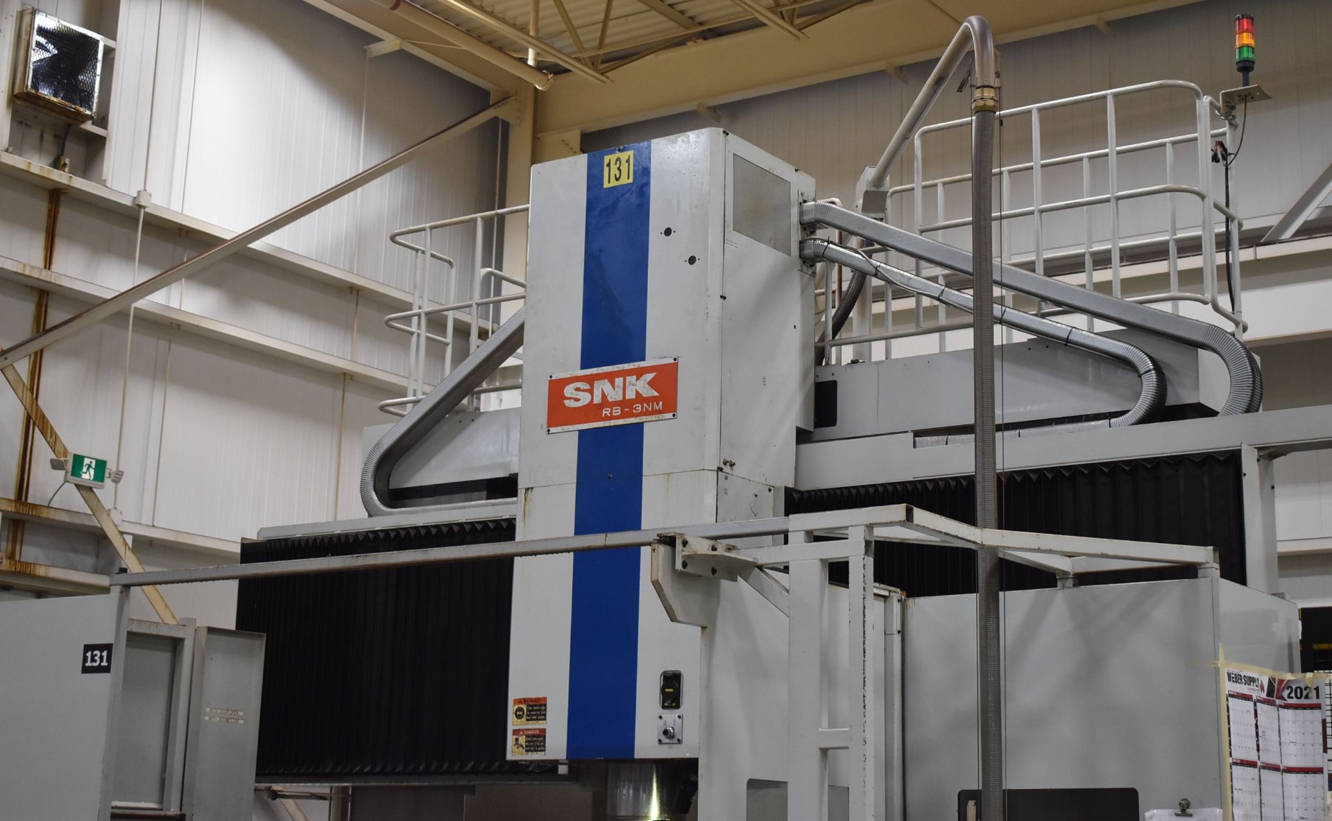 SNK (2005) RB-3NM-APC DOUBLE COLUMN CNC VERTICAL MACHINING CENTER WITH FANUC 18I-MB CNC CONTROL, (2) - Image 2 of 12