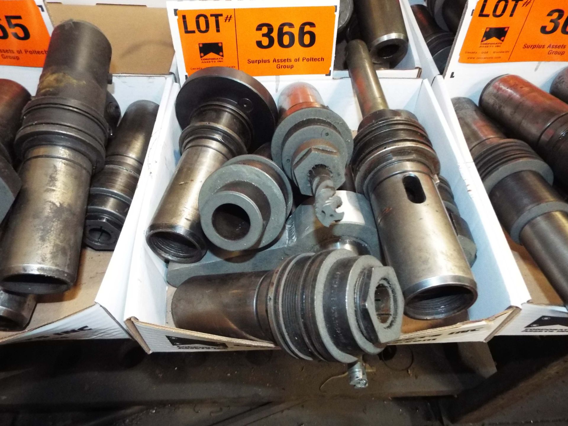 LOT/ (6) CNC TOOL HOLDERS (LOCATED AT 215 DRUMLIN CIRCLE, CONCORD, ON)