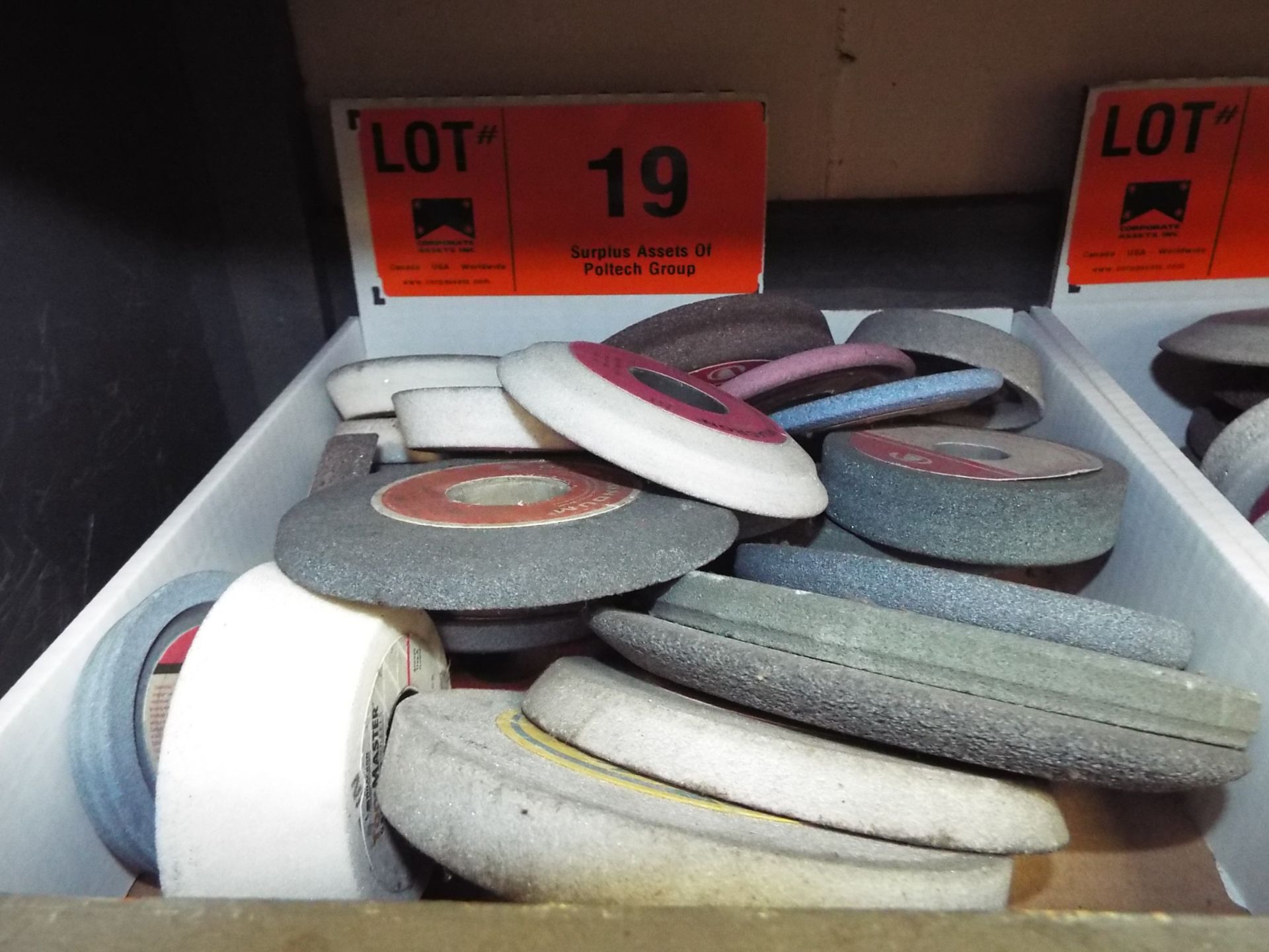 LOT/ GRINDING WHEELS (LOCATED AT 460 SIGNET DR, NORTH YORK, ON)