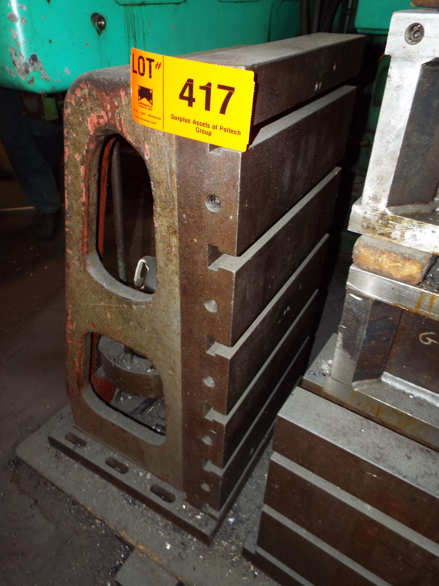 T-SLOT ANGLE PLATE, S/N: N/A (LOCATED AT 215 DRUMLIN CIRCLE, CONCORD, ON)