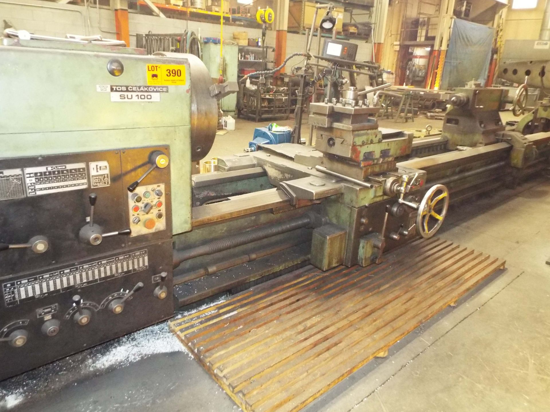 TOS CELAKOVICE SU100 LATHE WITH 48" SWING OVER BED, 204" DISTANCE BETWEEN CENTERS, 4" SPINDLE
