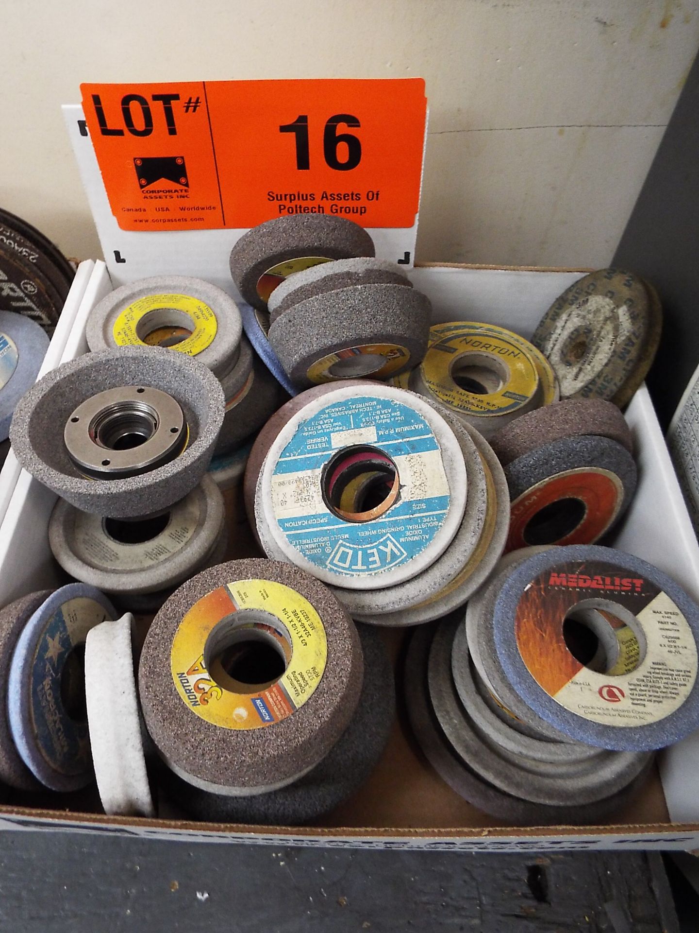 LOT/ GRINDING WHEELS (LOCATED AT 460 SIGNET DR, NORTH YORK, ON)