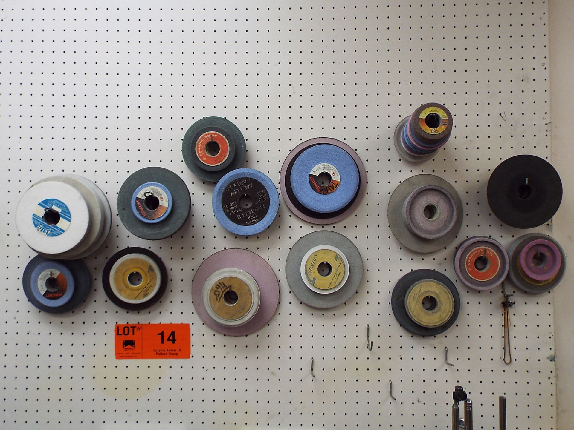 LOT/ GRINDING WHEELS (LOCATED AT 460 SIGNET DR, NORTH YORK, ON)