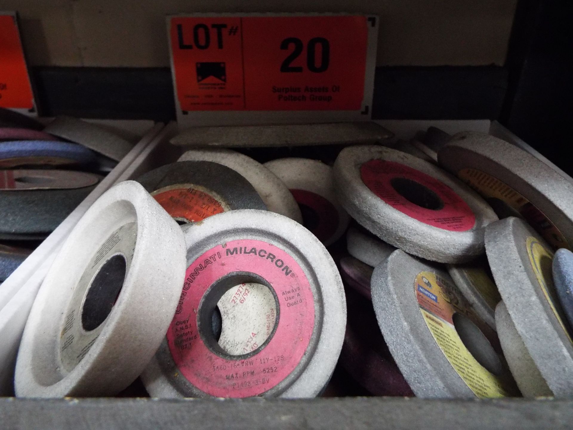 LOT/ GRINDING WHEELS (LOCATED AT 460 SIGNET DR, NORTH YORK, ON)