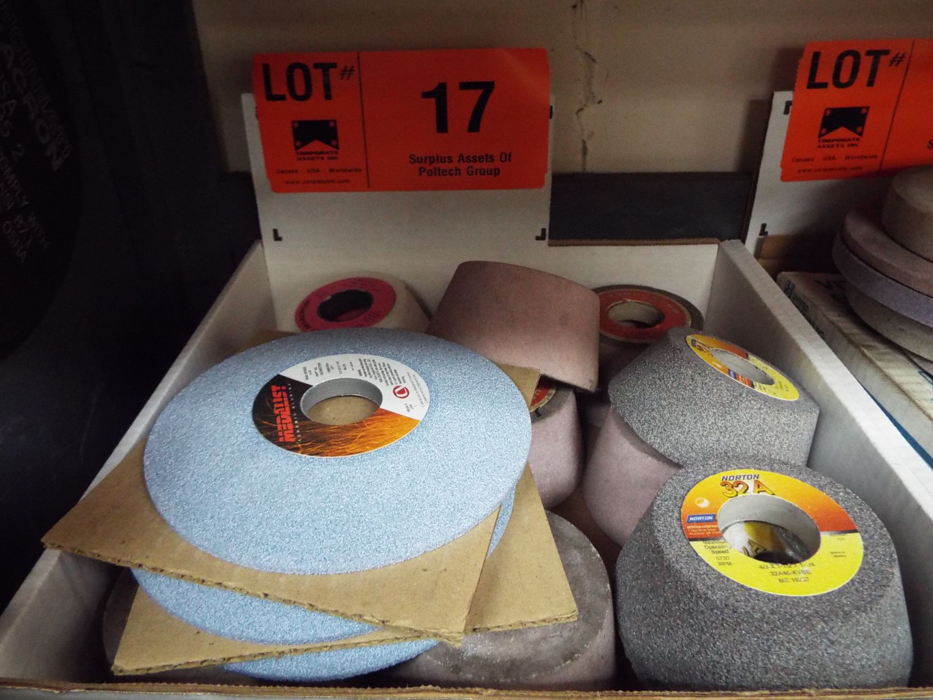 LOT/ GRINDING WHEELS (LOCATED AT 460 SIGNET DR, NORTH YORK, ON)