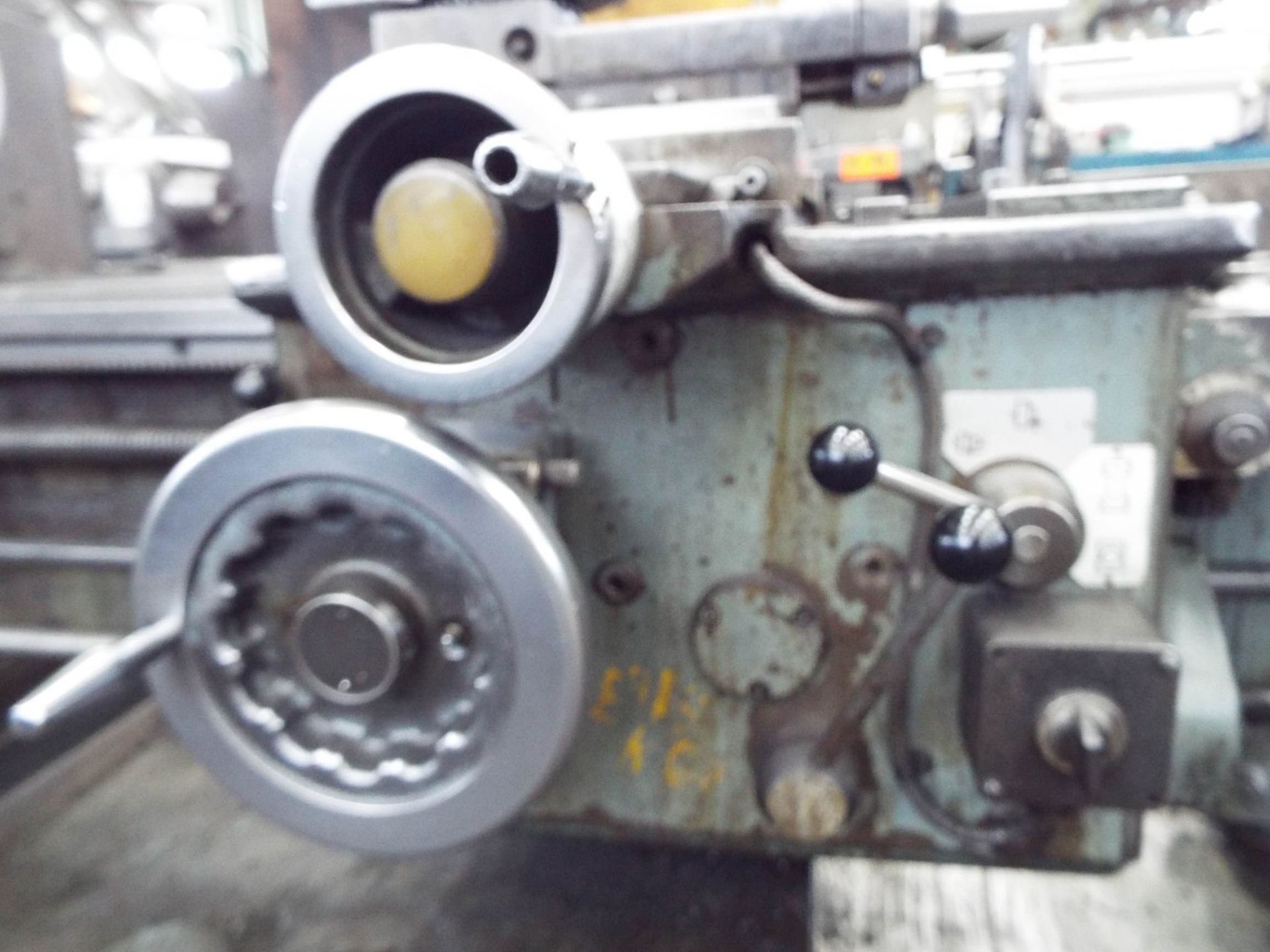 BOEHRINGER GOPPINGEN VDF LATHE WITH 21" SWING OVER BED, 64" DISTANCE BETWEEN CENTERS, 2.5" SPINDLE - Image 7 of 9