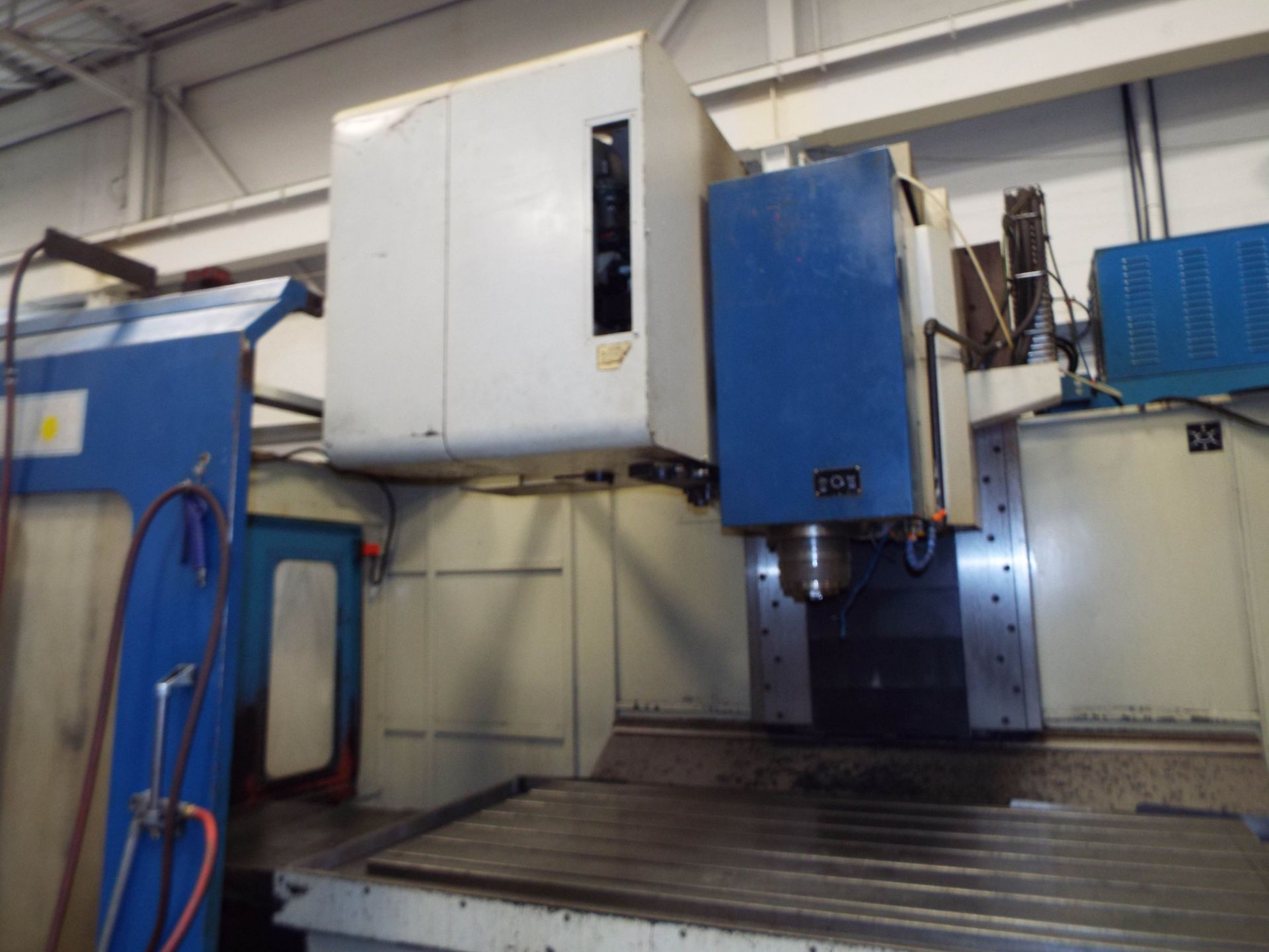 EUMACH (2000) MC-2150P CNC VERTICAL MACHINING CENTER WITH SELCA CNC CONTROL, 86" X 43" TABLE, - Image 3 of 9