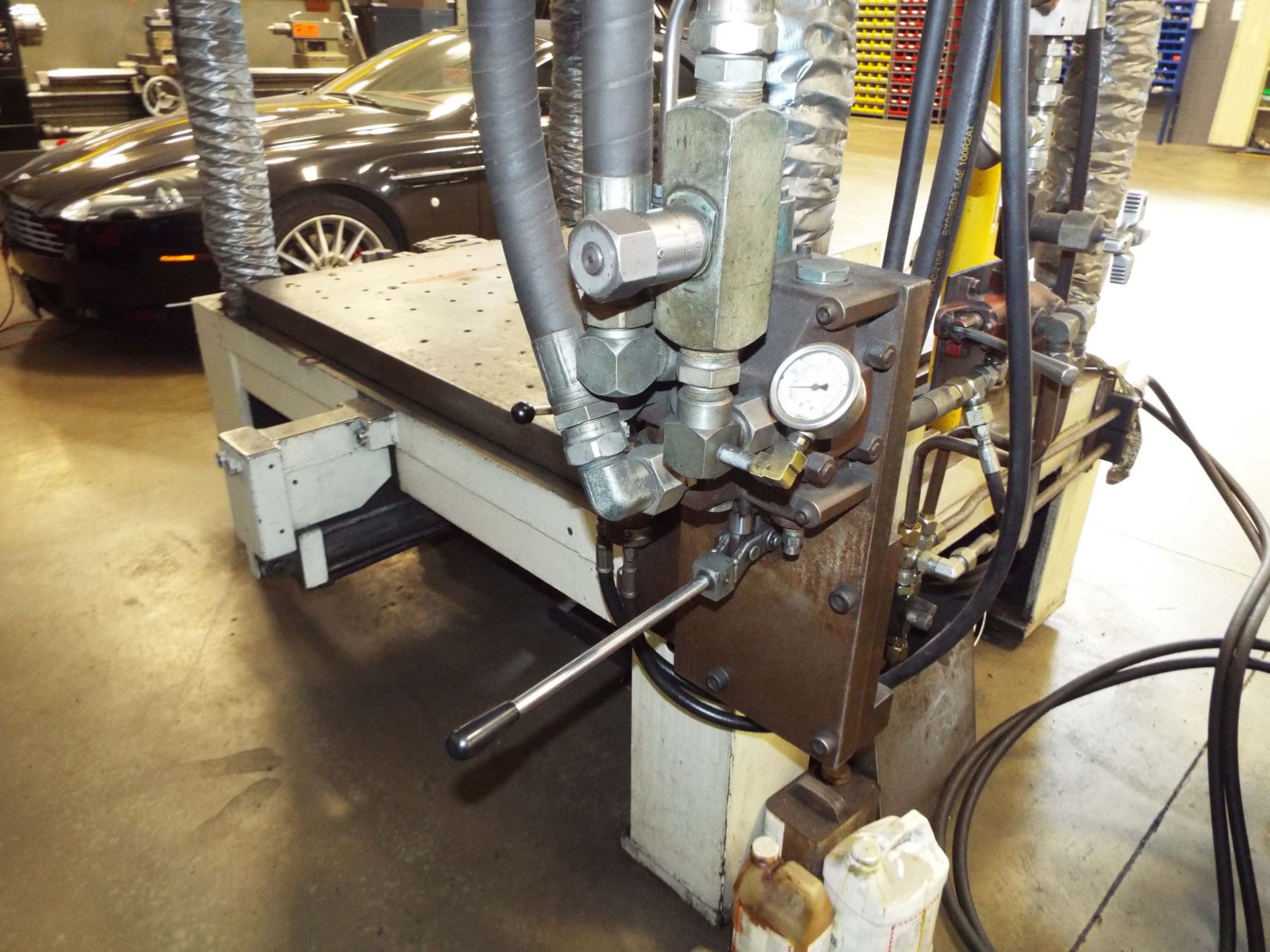 MCR HYDRAULIC 4-POST SPOTTING PRESS WITH 51" X 52" HYDRAULIC SHUTTLE TABLE, 54" BETWEEN POSTS, 45" - Image 5 of 8