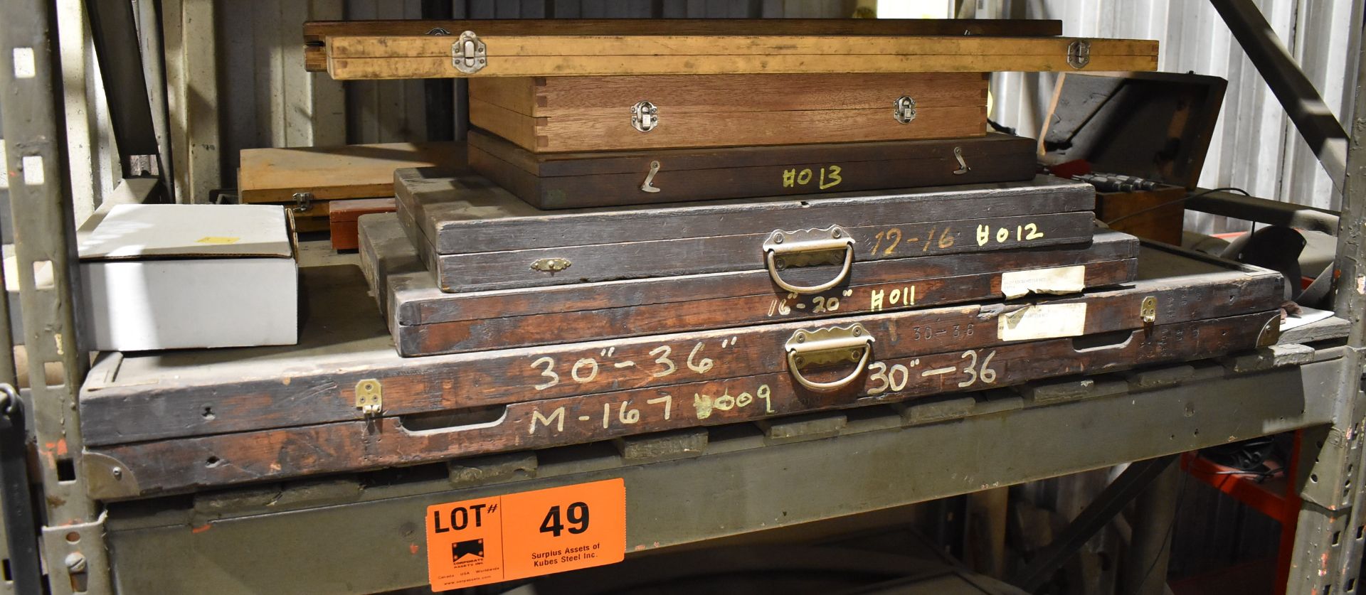 LOT/ STEEL RACK WITH INSPECTION EQUIPMENT - INCLUDING OUTSIDE MICROMETERS, INSIDE MICROMETERS, - Image 3 of 8