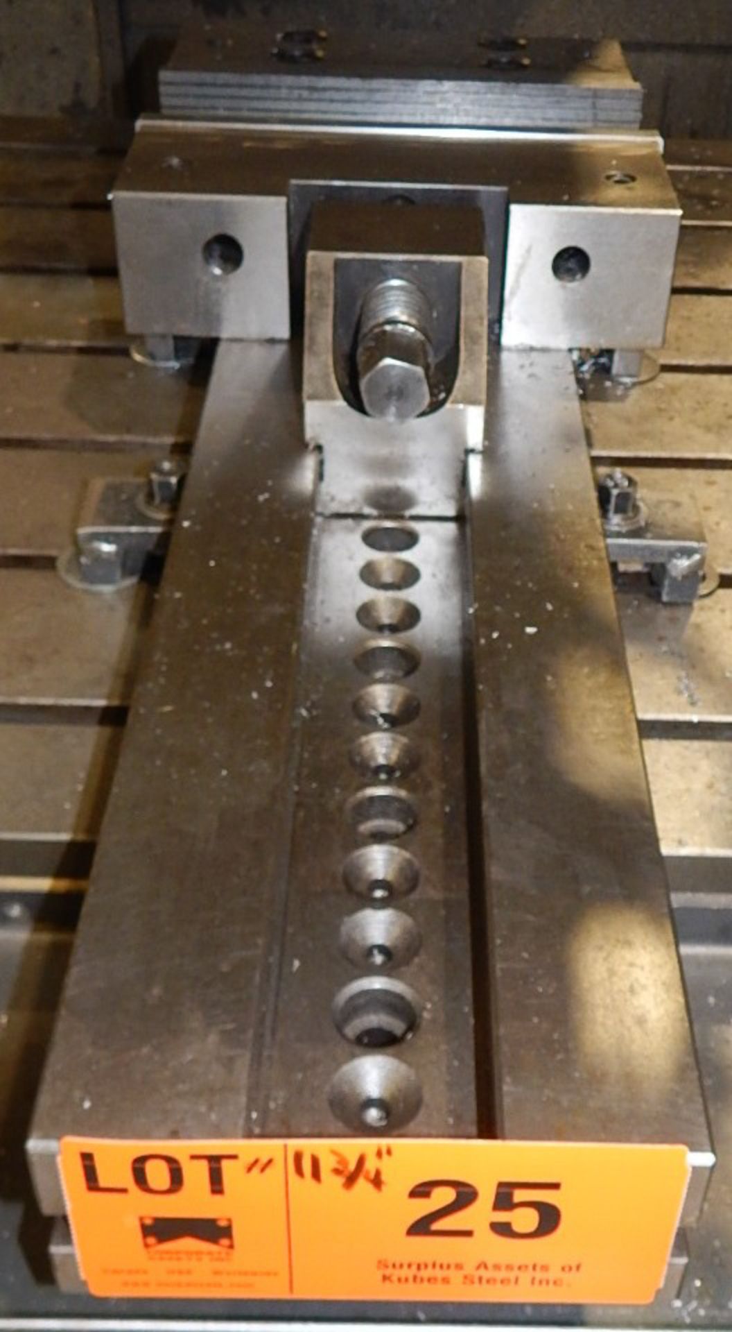 12" MACHINE VISE