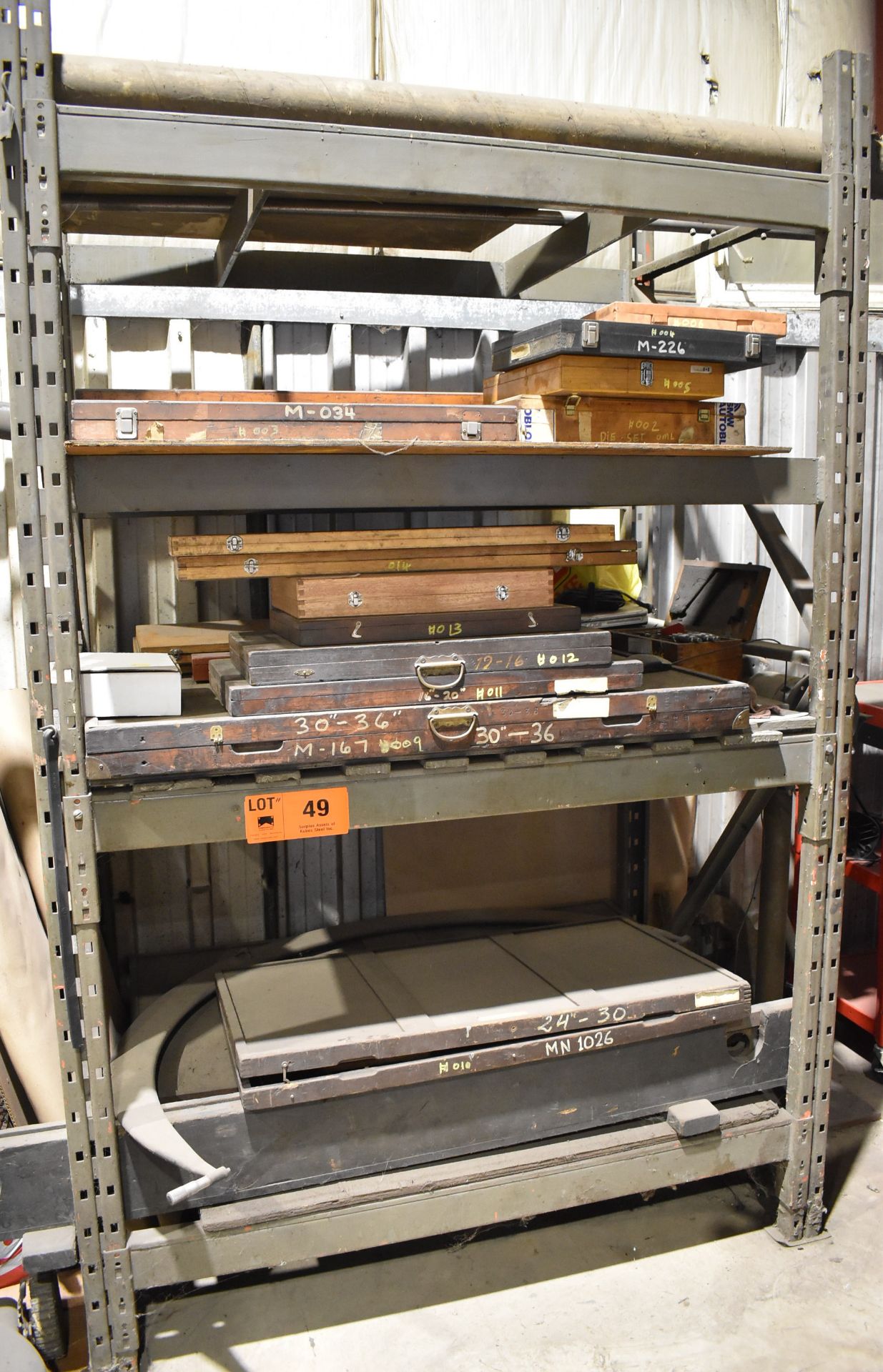 LOT/ STEEL RACK WITH INSPECTION EQUIPMENT - INCLUDING OUTSIDE MICROMETERS, INSIDE MICROMETERS,