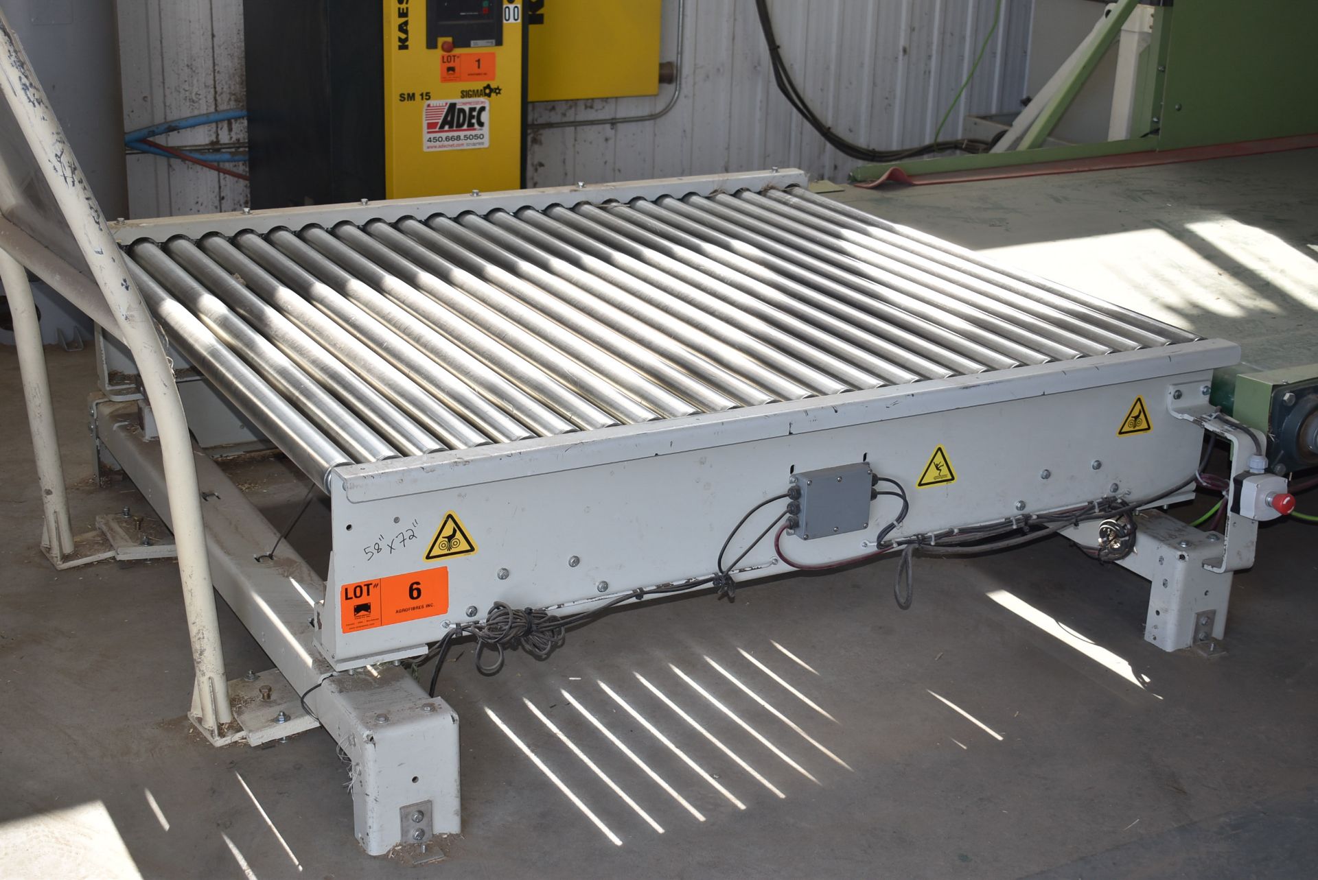 PREMIER TECH (2013) MODEL 105776 72"X58" POWERED BALE INFEED ROLLER CONVEYOR WITH LOAD CELLS AND