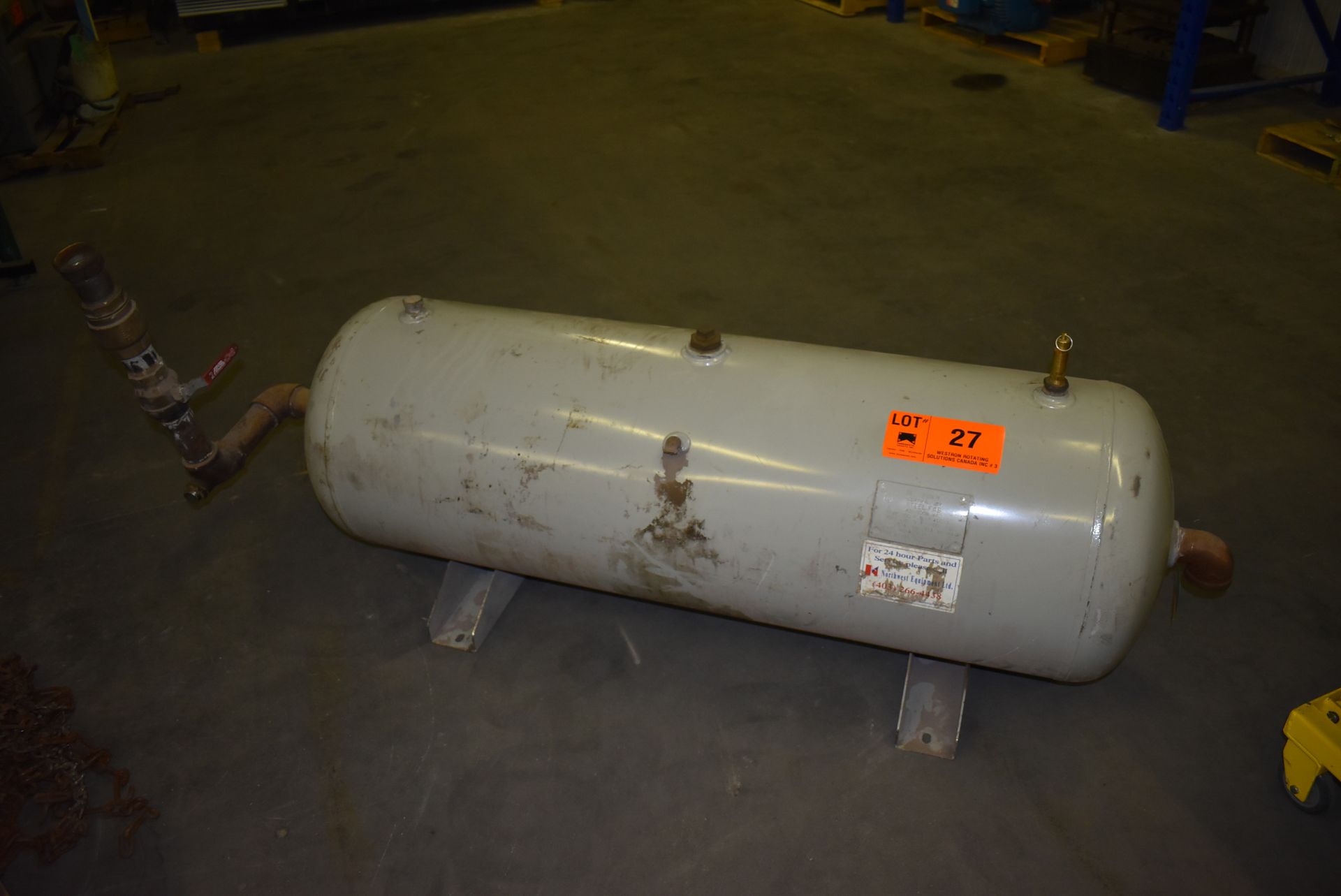 APPROX. 100 GAL. COMPRESSOR AIR RECEIVER TANK (CI) [RIGGING FEE FOR LOT #27 - $25 CAD PLUS