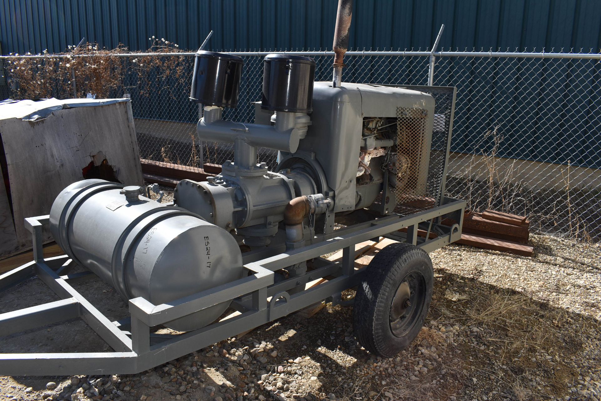 PORTABLE TOW-BEHIND GAS POWERED COMPRESSOR WITH FORD 6 CYLINDER ENGINE, CYCLOBLOWER 2800 RPM - Image 4 of 6