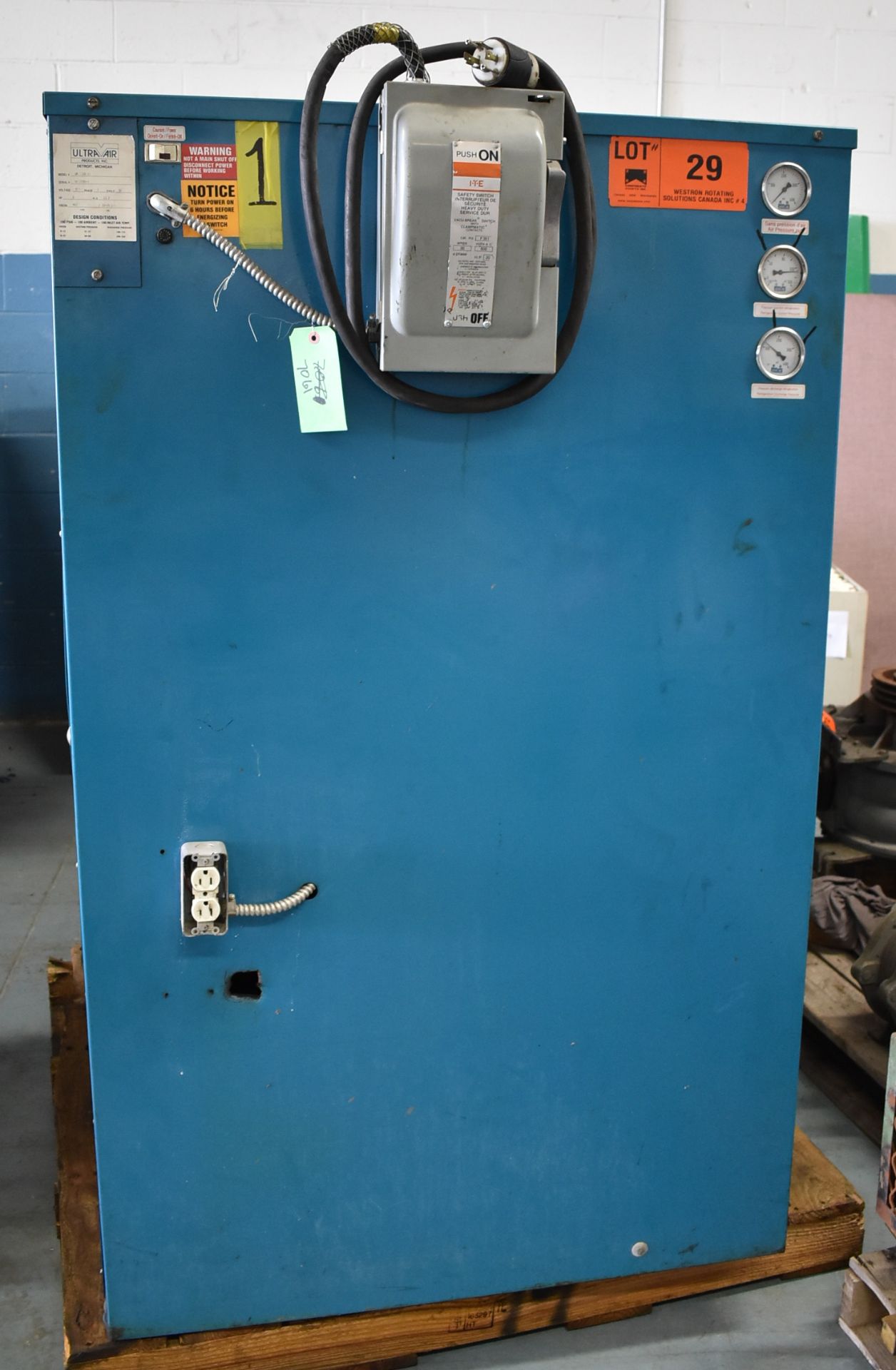 ULTRA AIR UA1000A0 REFRIGERATED AIR DRYER WITH 100 PSI, S/N: U-029801 (CI) [RIGGING FEES FOR LOT #29