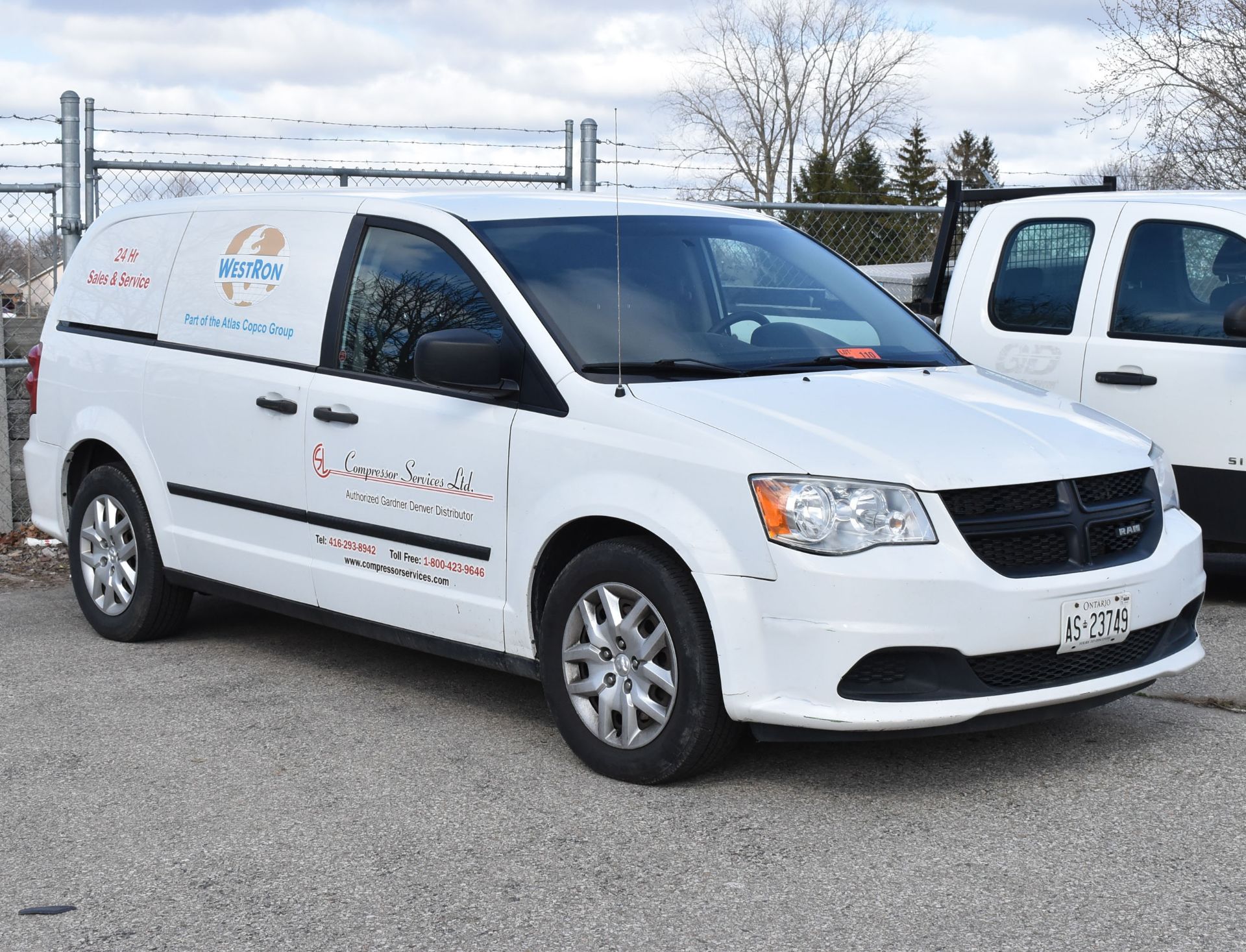 DODGE (2014) RAM SERVICE VAN WITH 3.6L V6 GAS ENGINE, AUTOMATIC TRANSMISSION, POWER STEERING, - Image 2 of 17