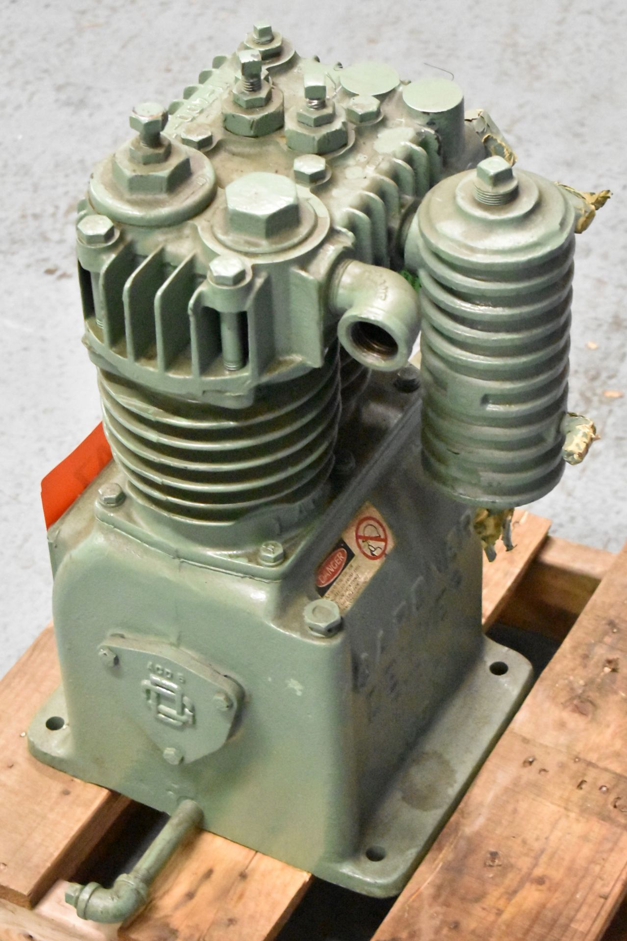 COOPER INDUSTRIES/GARDNER DENVER ATDADA COMPRESSOR PUMP WITH 200 PSI, 850 RPM, S/N: A13381 (CI) [ - Image 3 of 4