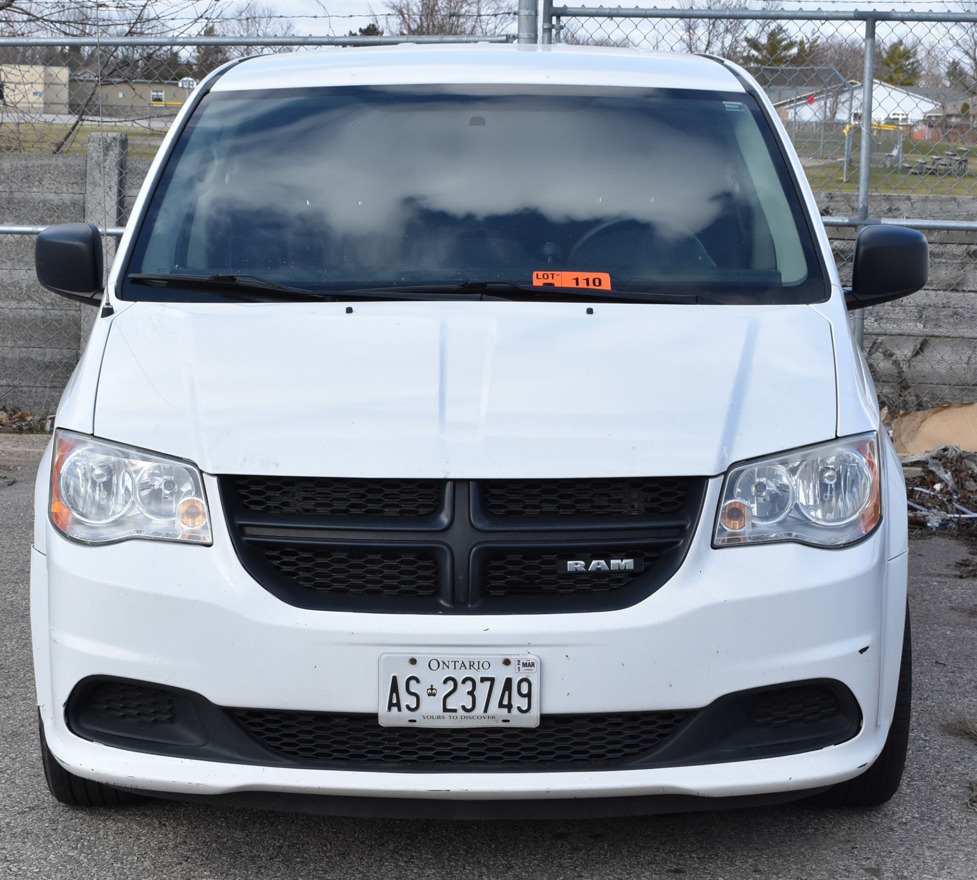 DODGE (2014) RAM SERVICE VAN WITH 3.6L V6 GAS ENGINE, AUTOMATIC TRANSMISSION, POWER STEERING, - Image 3 of 17