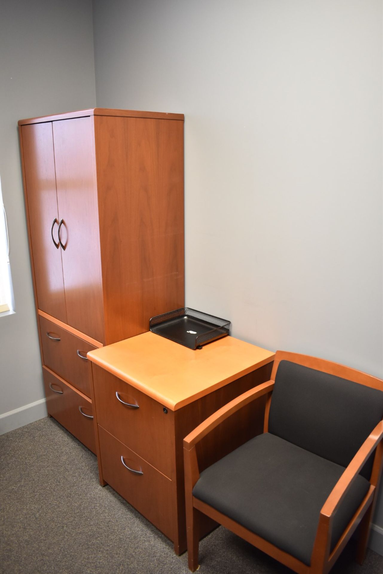 LOT/ CONTENTS OF OFFICE CONSISTING OF U-SHAPED DESK, VARIDESK HEIGHT ADJUSTMENT, (2) CHAIRS, (2) - Image 2 of 3