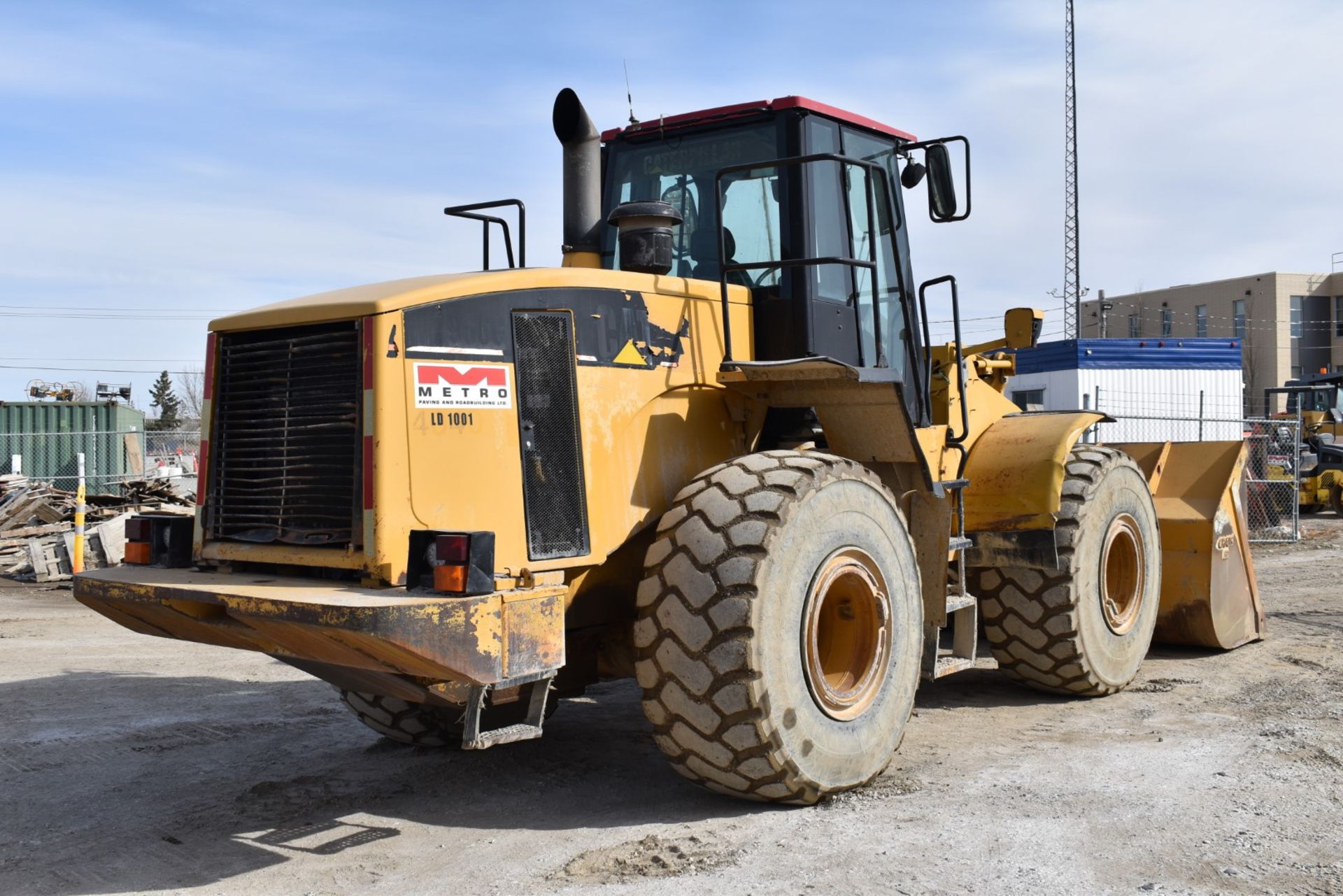 CATERPILLAR (1999) 966G ARTICULATING FRONT END WHEEL LOADER WITH BUCKET, APPROX. 16,425 HOURS ( - Image 3 of 20