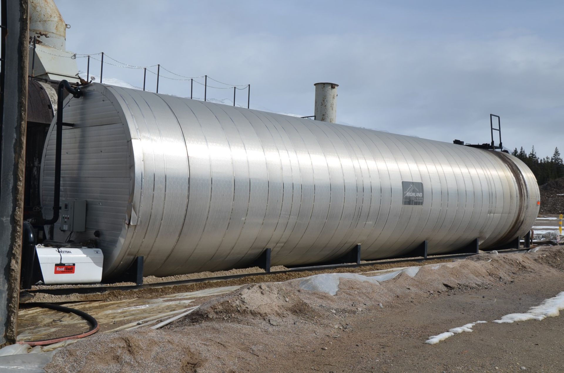 HIGHLAND (2016) APPROX. 120,000L SKID MOUNTED STORAGE TANK WITH K.G. WARDSTROM COMBUSTION SYSTEM, - Image 10 of 10