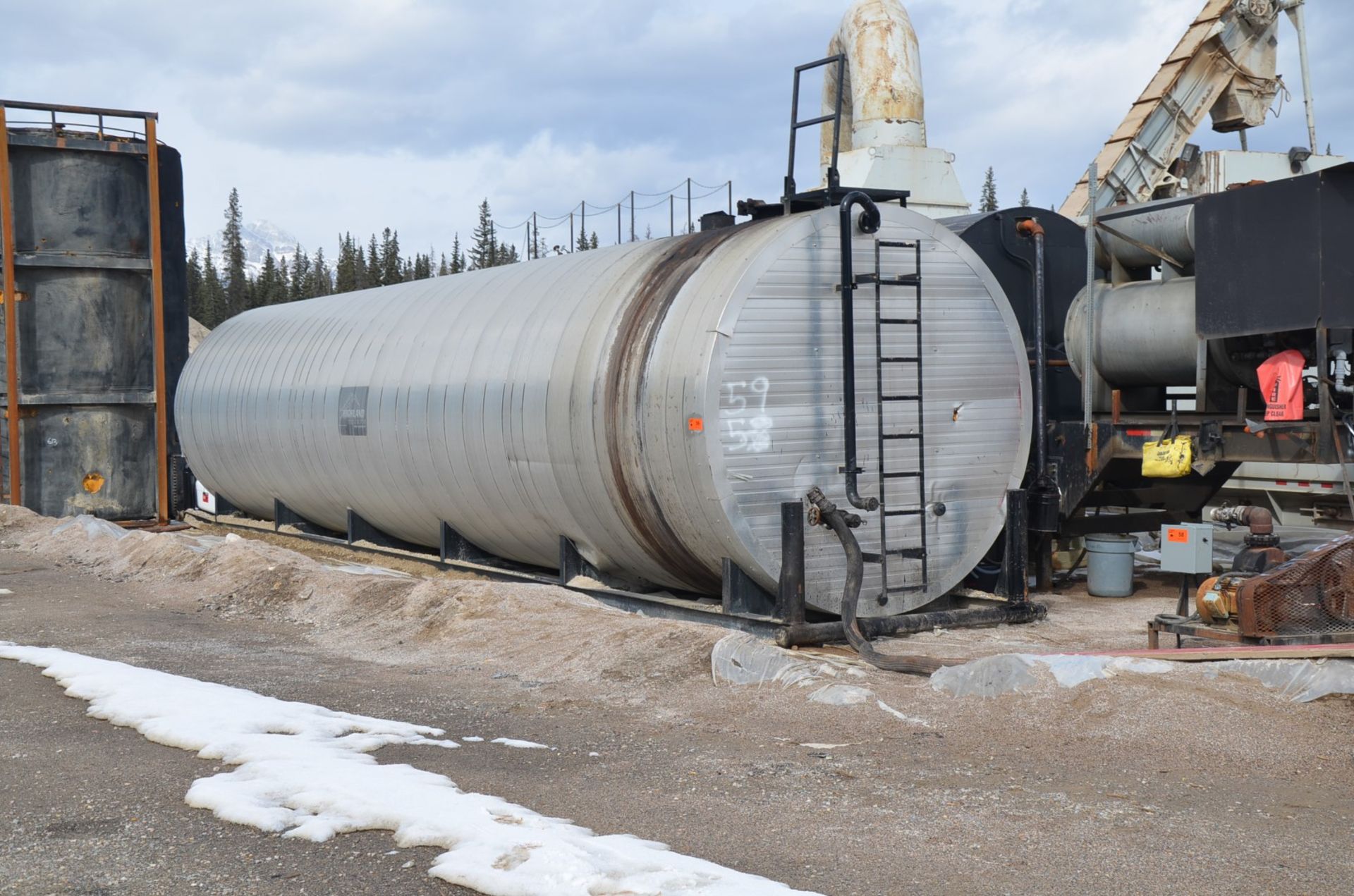 HIGHLAND (2016) APPROX. 120,000L SKID MOUNTED STORAGE TANK WITH K.G. WARDSTROM COMBUSTION SYSTEM, - Image 9 of 10