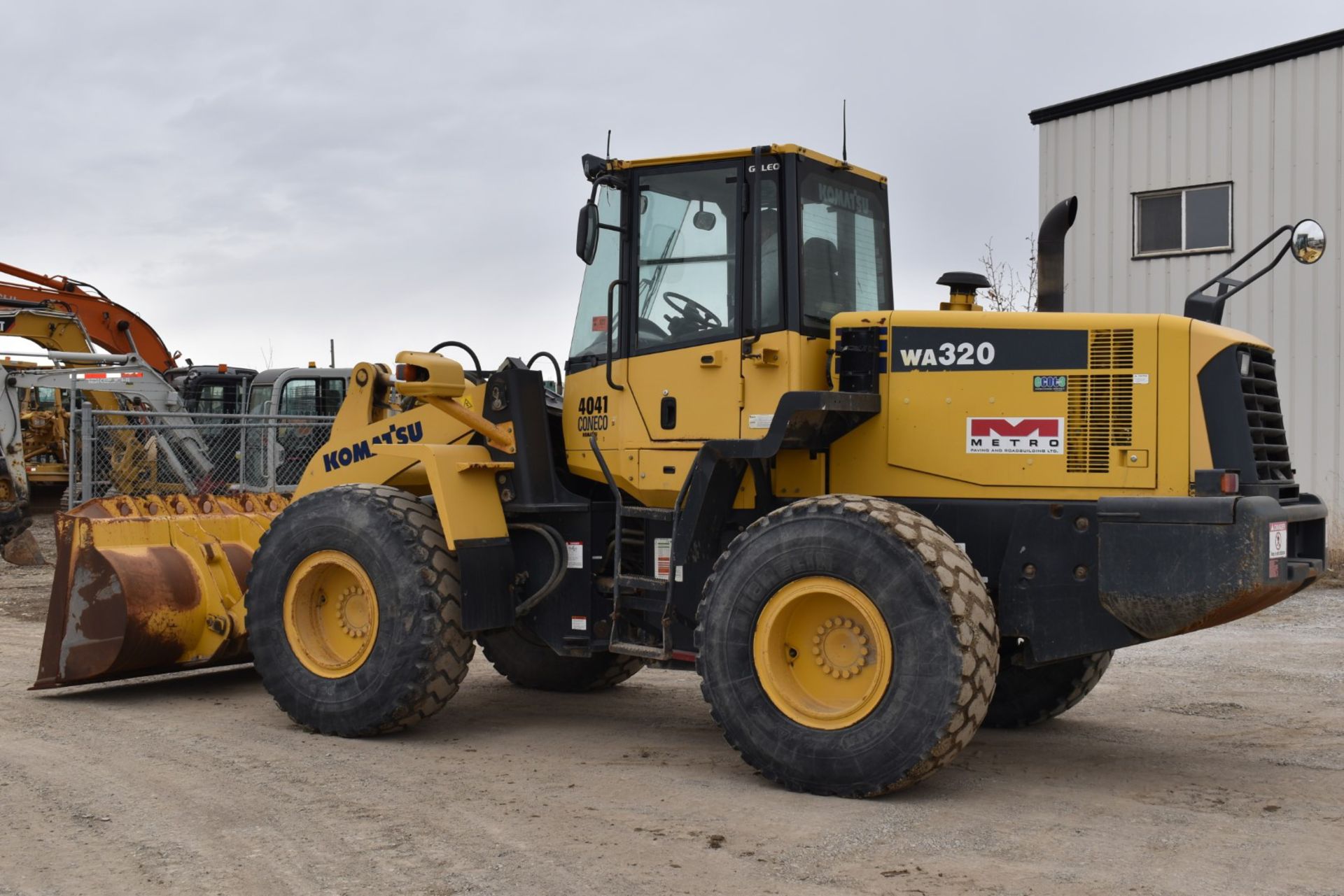 KOMATSU (2008) WA320-6 ARTICULATING FRONT-END WHEEL LOADER WITH BUCKET, APPROX. 7,885 HOURS ( - Image 4 of 20