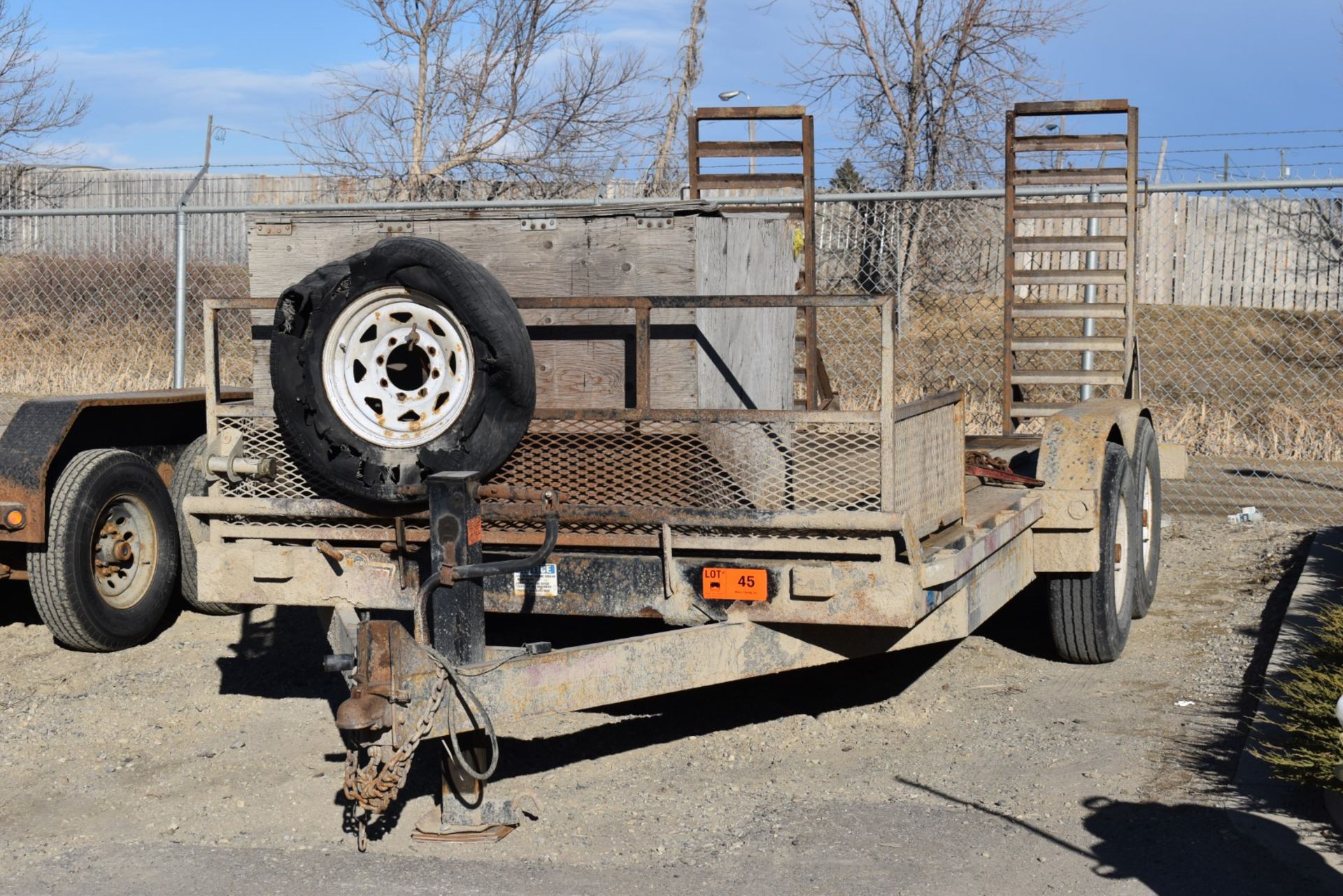 CANADA TRAILERS MFG (2011) TRA/REM CE716-14K 14,000LB CAPACITY TANDEM AXLE FLAT DECK TRAILER WITH