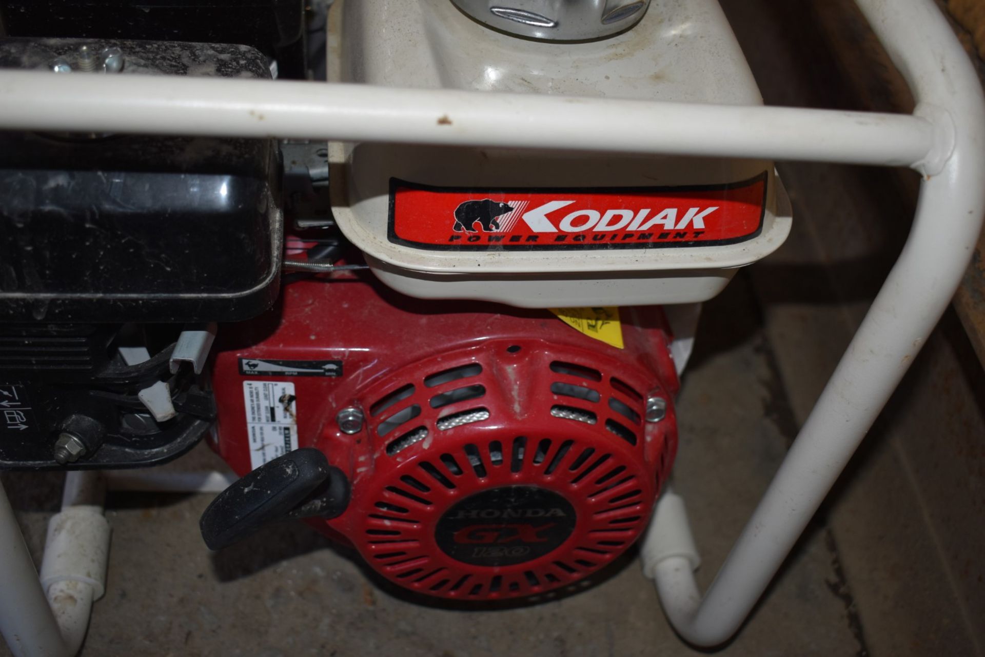 KODIAK PWP2HX 2" GAS POWERED WATER PUMP WITH 120CC ENGINE, 2" NPT INLET/OUTLET PORTS, 137GPM MAX. - Image 2 of 4