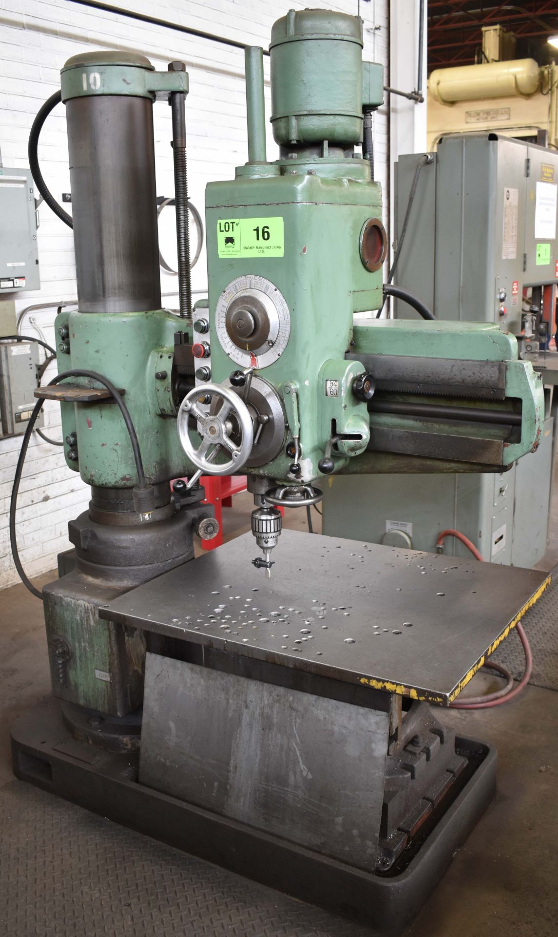 MFG. UNKNOWN 3' RADIAL ARM DRILL WITH SPEEDS TO 2100 RPM, 45" COLUMN, 21"X16.5"X16"H T-SLOT BOX