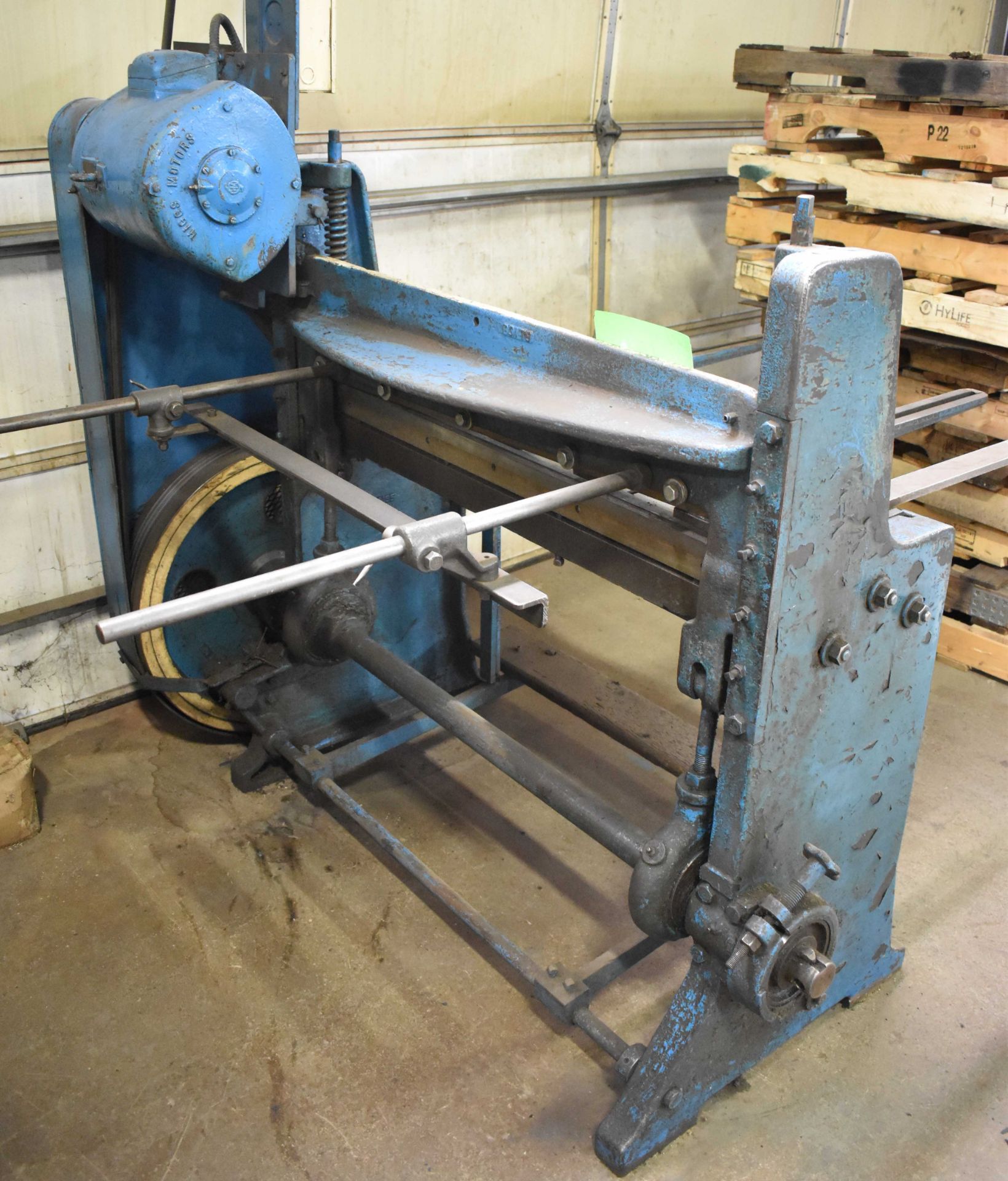 BROWN BOGGS 337B-16GA MANUAL SHEAR, S/N: N/A (CI) [RIGGING FEES FOR LOT #16A - $150 USD PLUS - Image 3 of 3