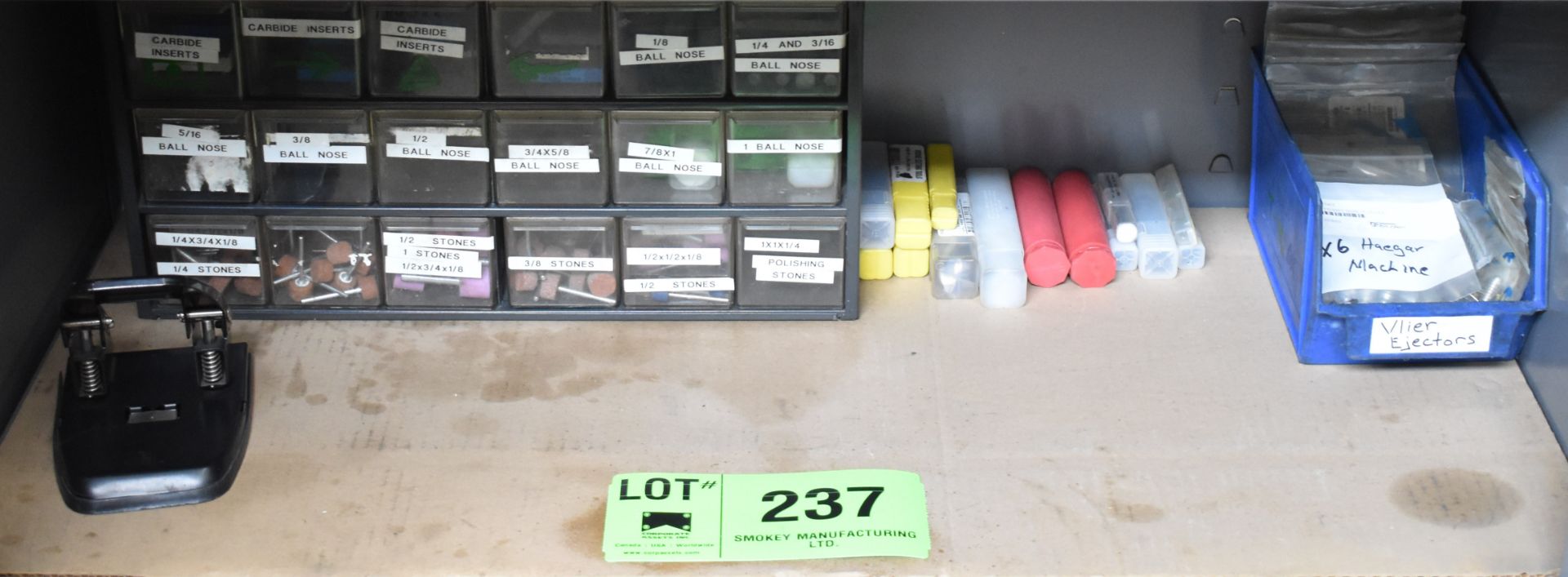 LOT/ CONTENTS OF SHELF - EJECTOR PINS, SANDING PERISHABLES, BALL NOSE END MILLS, CARBIDE INSERTS