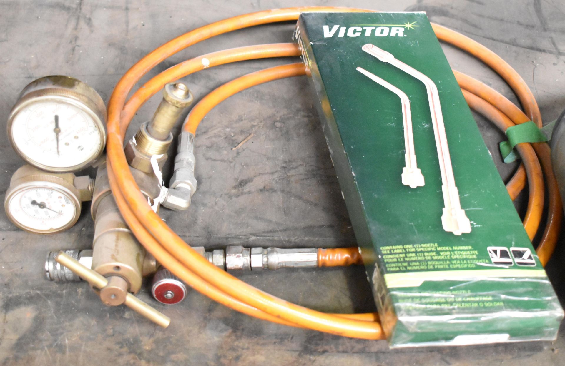 LOT/ WELDING PERISHABLES AND ACCESSORIES - Image 5 of 5