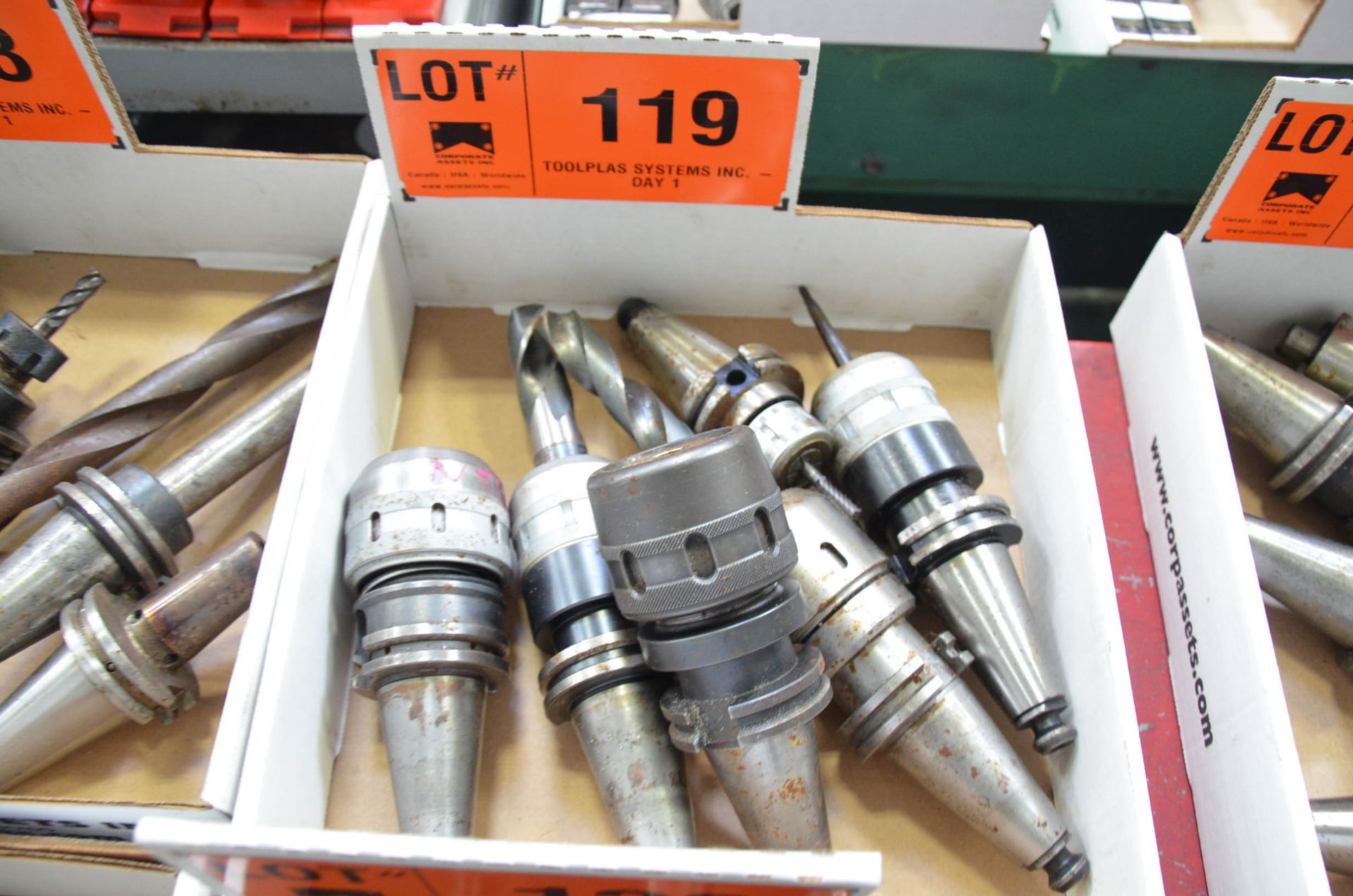 LOT/ (6) CAT40 TOOL HOLDERS