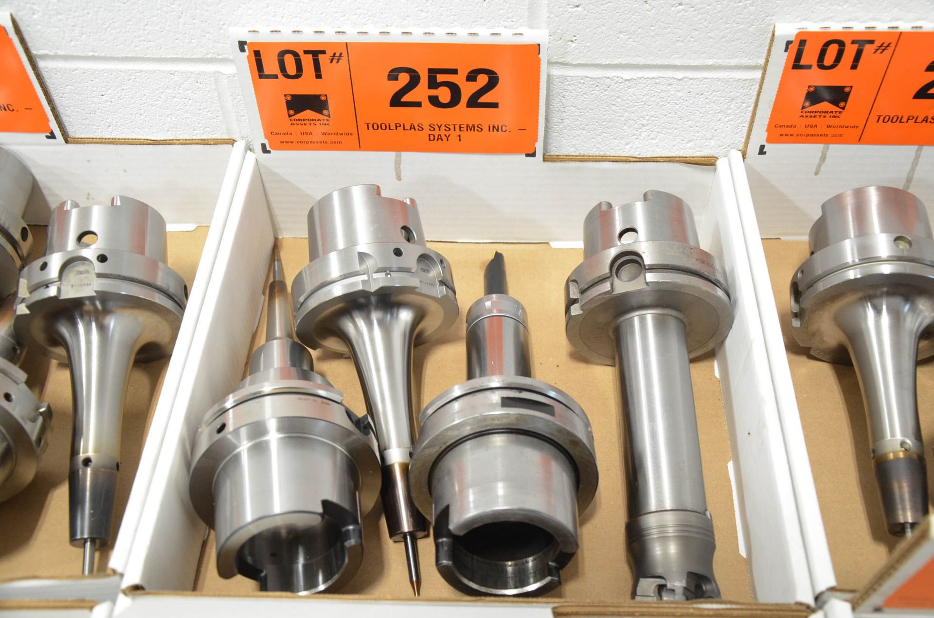 LOT/ (4) HSK-100A TOOL HOLDERS