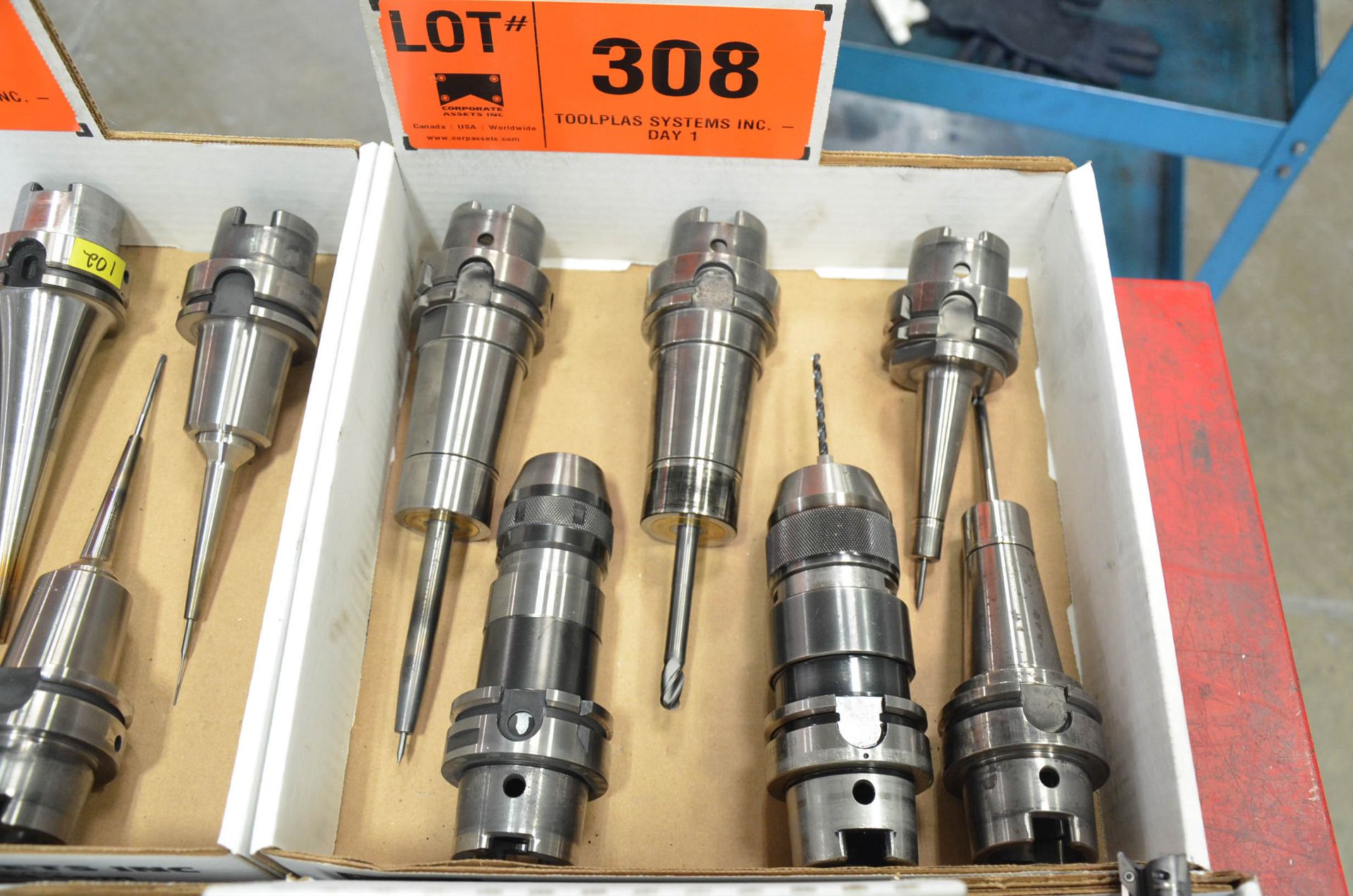 LOT/ (6) HSK-A63 TOOL HOLDERS