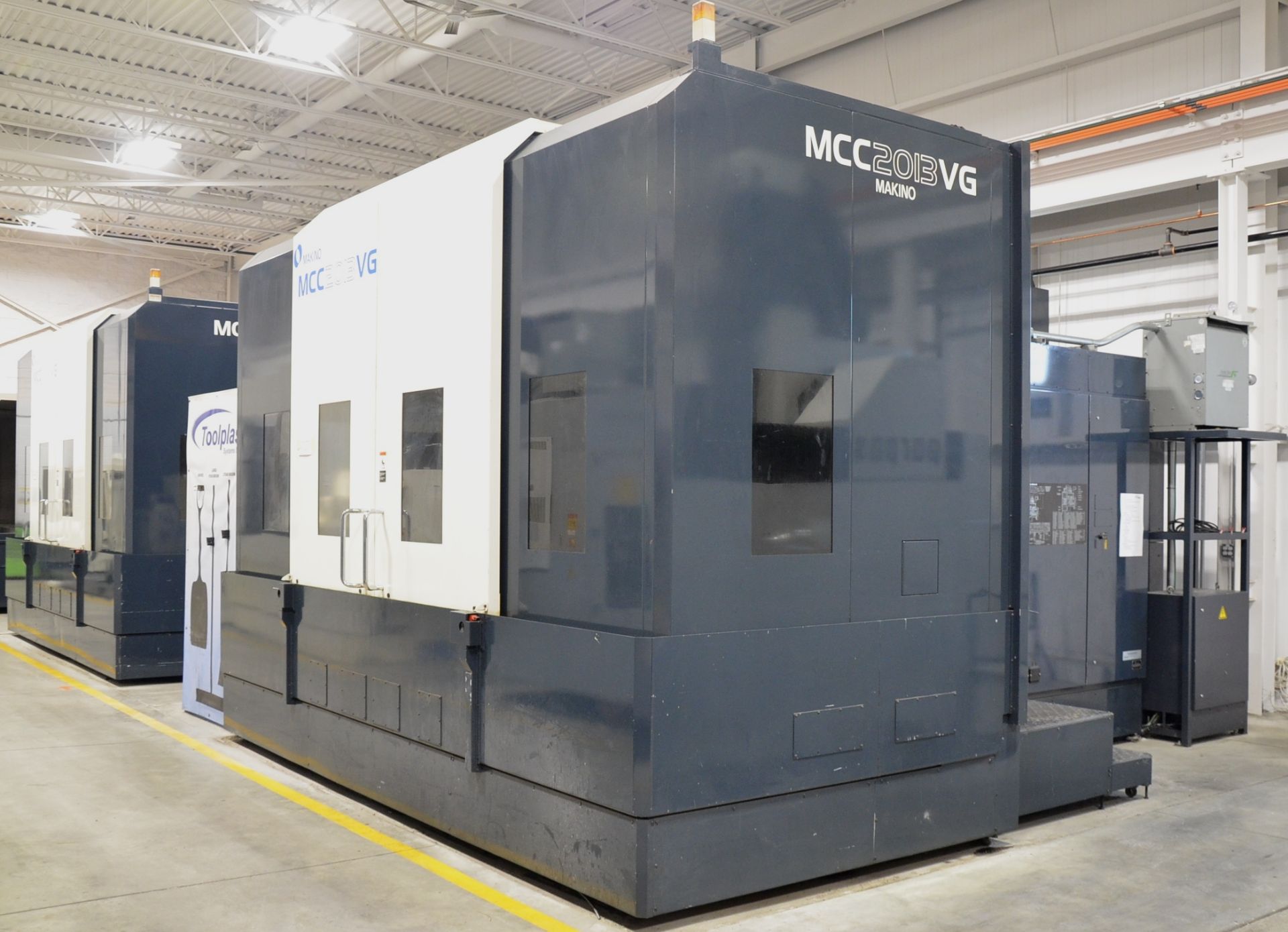 MAKINO (2013) MCC2013 VG 6-AXIS CNC MACHINING CENTER WITH MAKINO PROFESSIONAL 5 CNC CONTROL, 59" X