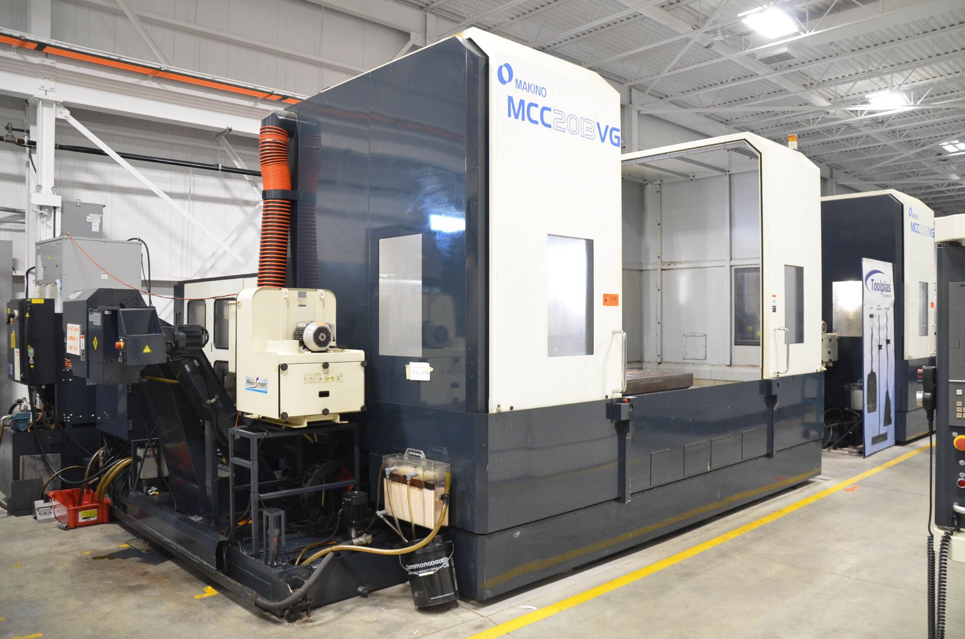 MAKINO (2013) MCC2013 VG 6-AXIS CNC MACHINING CENTER WITH MAKINO PROFESSIONAL 5 CNC CONTROL, 59" X - Image 3 of 11