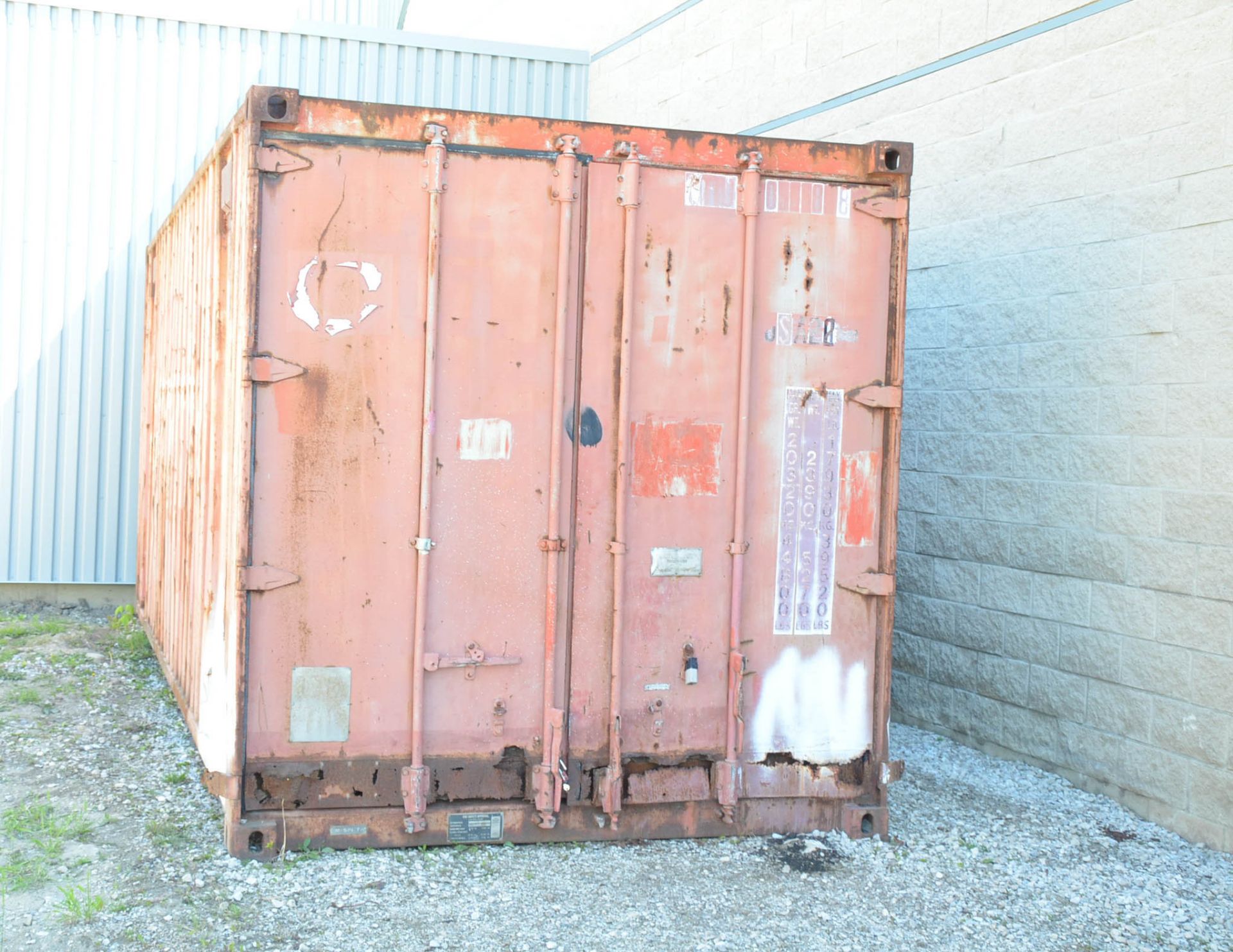 20' STORAGE SEA CONTAINER (SLIGHT DELAY DELIVERY) (CI) [RIGGING FEES FOR LOT #566 - $250 USD PLUS