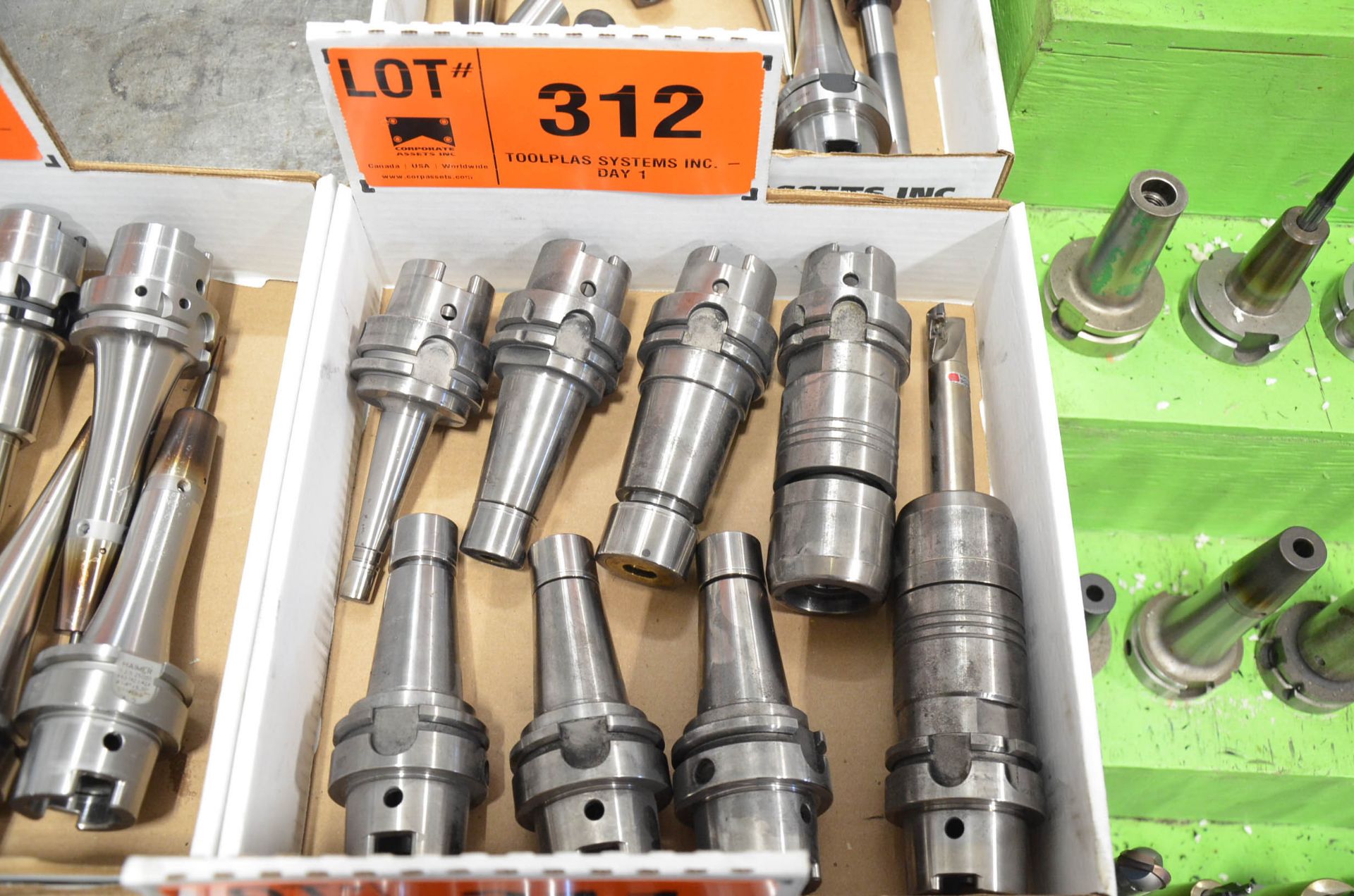 LOT/ (8) HSK-A63 TOOL HOLDERS