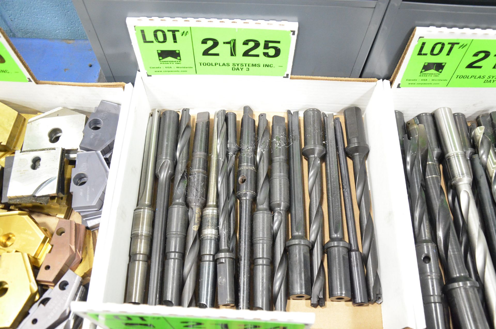 LOT/ CARBIDE INSERT COOLANT THROUGH SPADE DRILLS