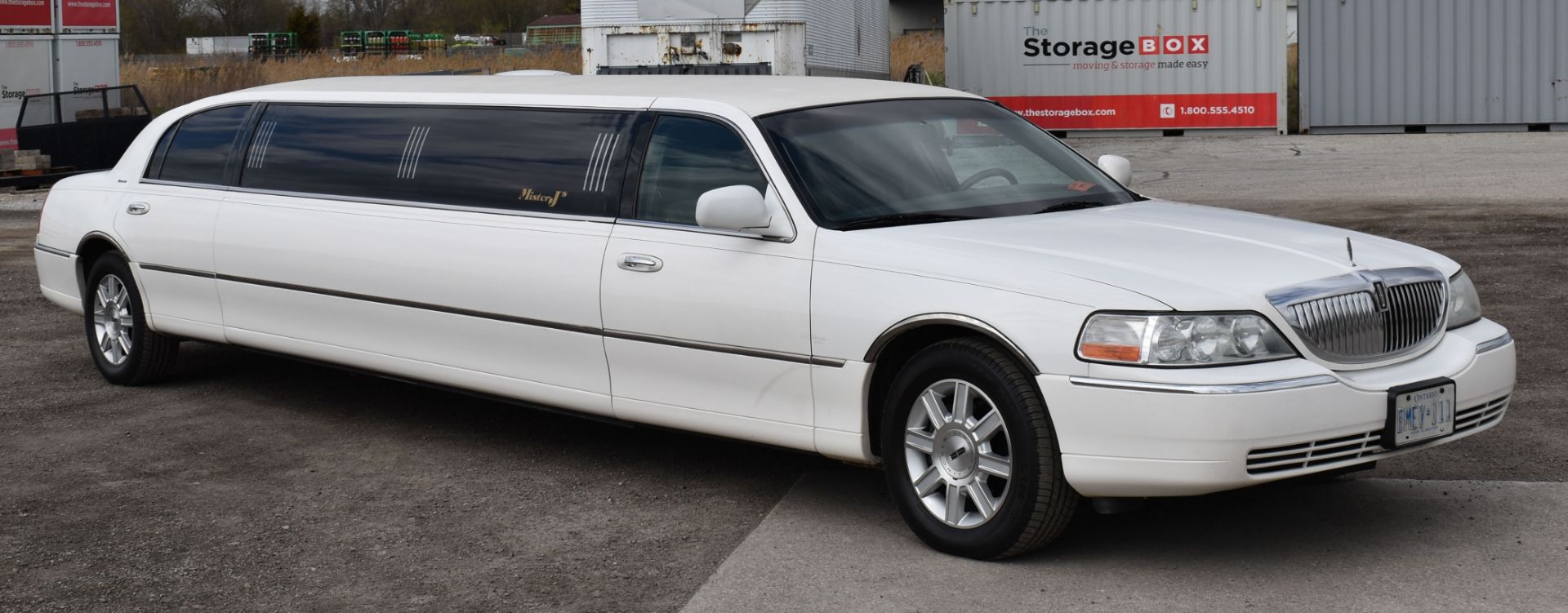 LINCOLN (2007) TOWN CAR 8 PASSENGER STRETCH LIMOUSINE WITH 8 CYLINDER 4.6L GAS ENGINE, 280,461KM ( - Image 3 of 23