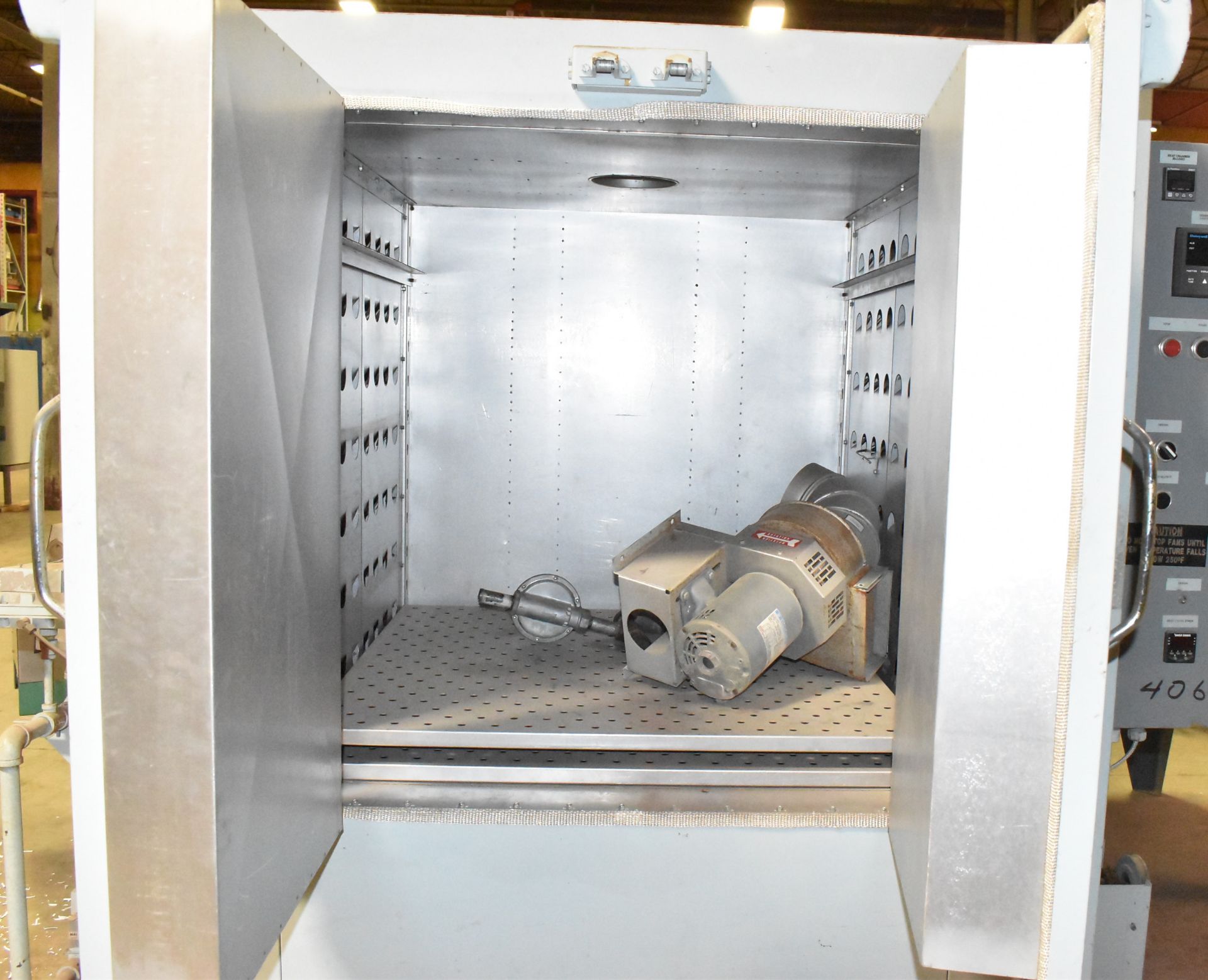 PRECISION QUINCY 38-500CLA NATURAL GAS FIRED CURING OVEN WITH 500 DEG. F. MAX. TEMPERATURE, 100, - Image 4 of 5