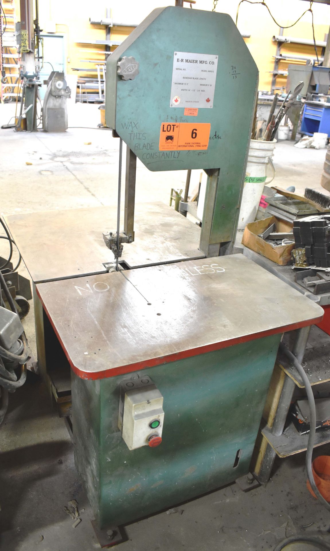 E-R MAIER KM1012 VERTICAL BAND SAW WITH 44.5"X30" TABLE, 14" THROAT, 16.5" MAX. WORKPIECE HEIGHT,