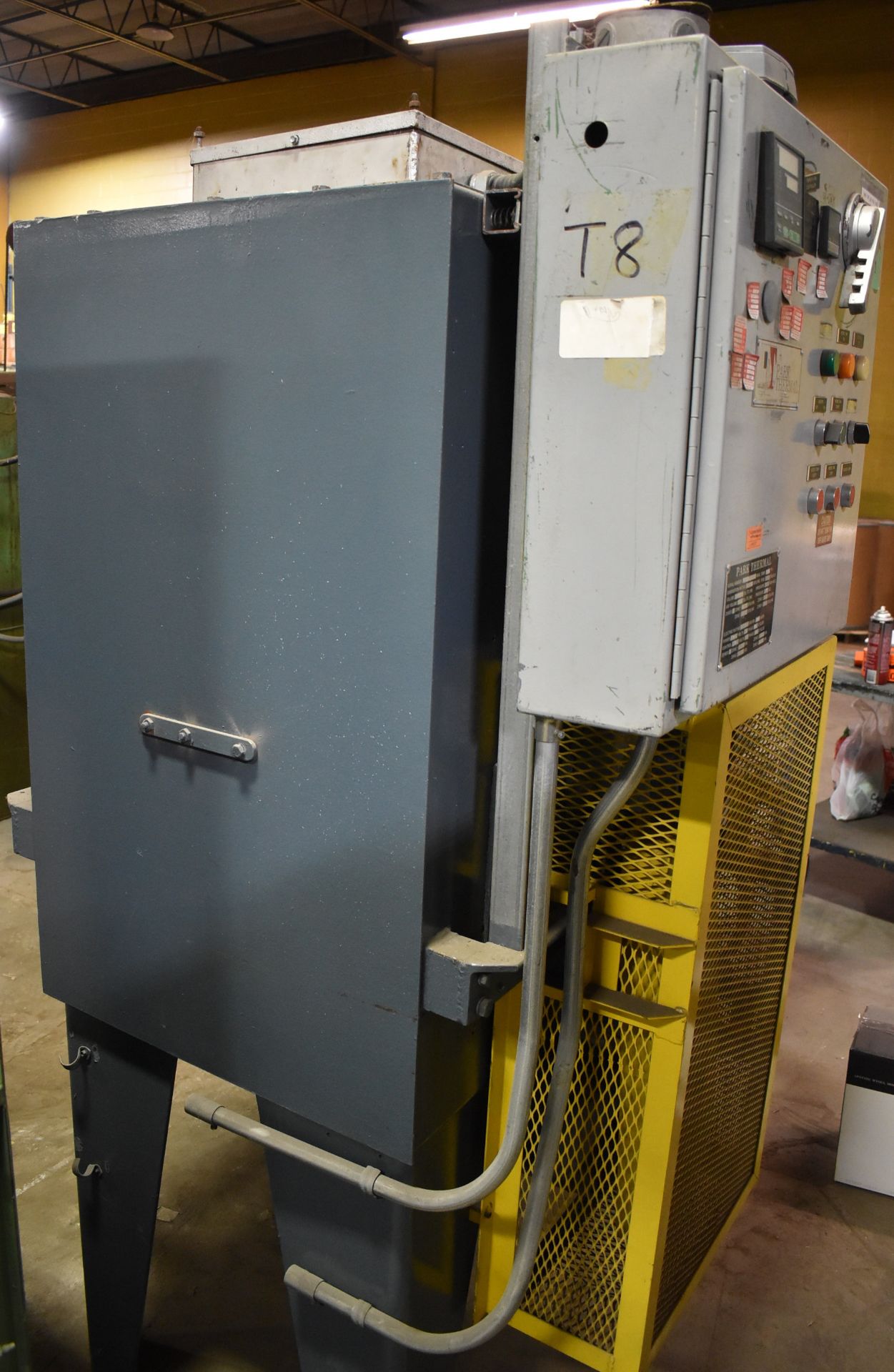 PARK THERMAL T8 ELECTRIC TEMPERING FURNACE WITH 1200 DEG. F. MAX. TEMPERATURE, 15 KW/HR, 11"X18" - Image 4 of 5