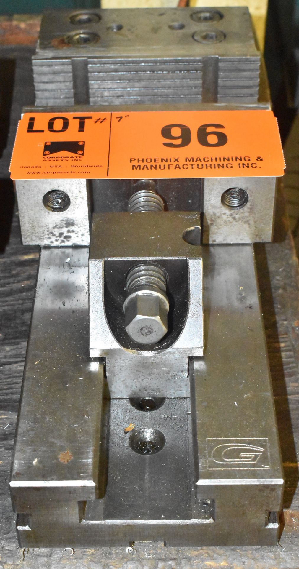 7" MACHINE VISE