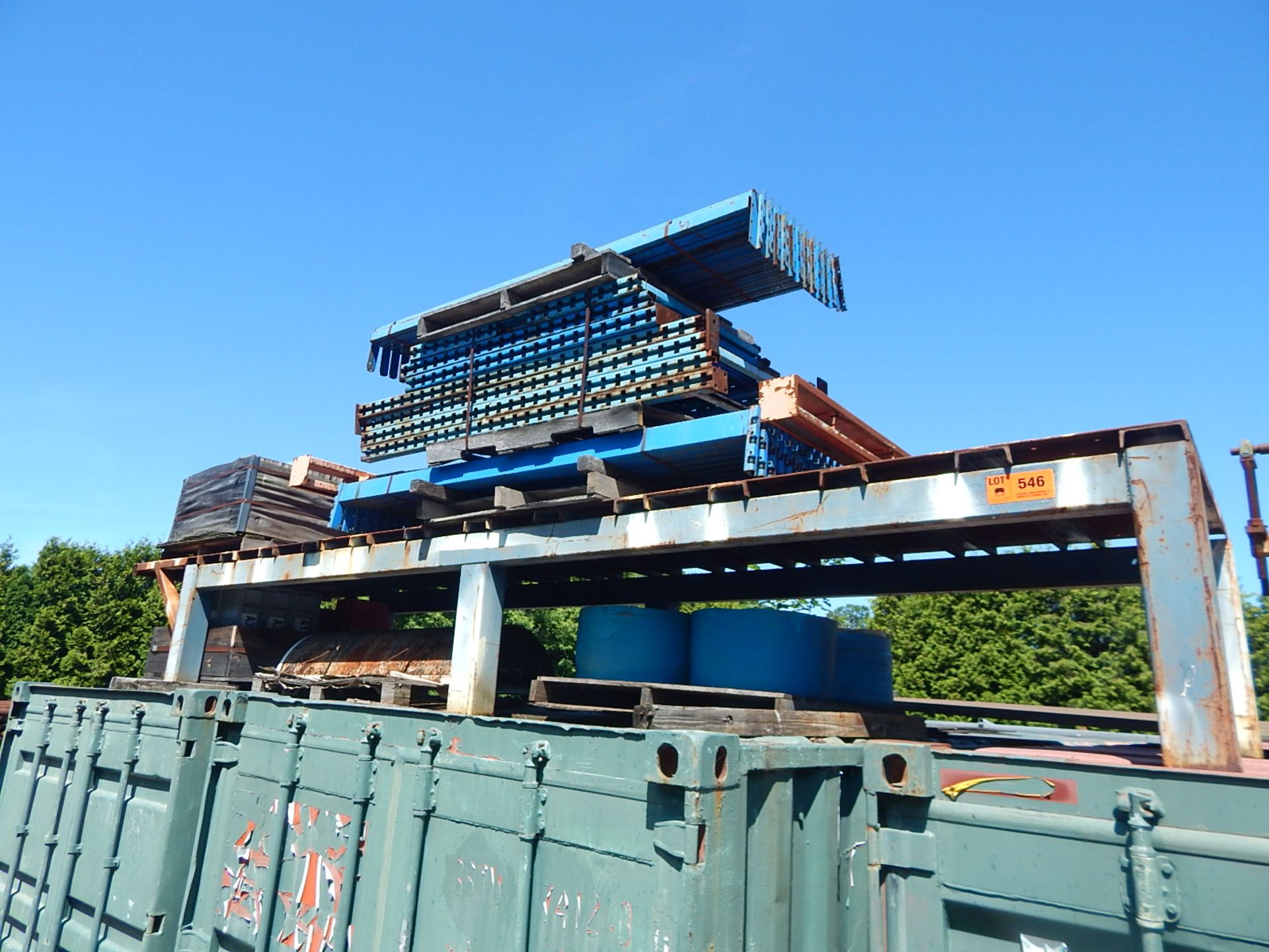 LOT/ STEEL RACKS WITH CONTENTS - INCLUDING ADJUSTABLE PALLET RACKING, STEEL SAWHORSES