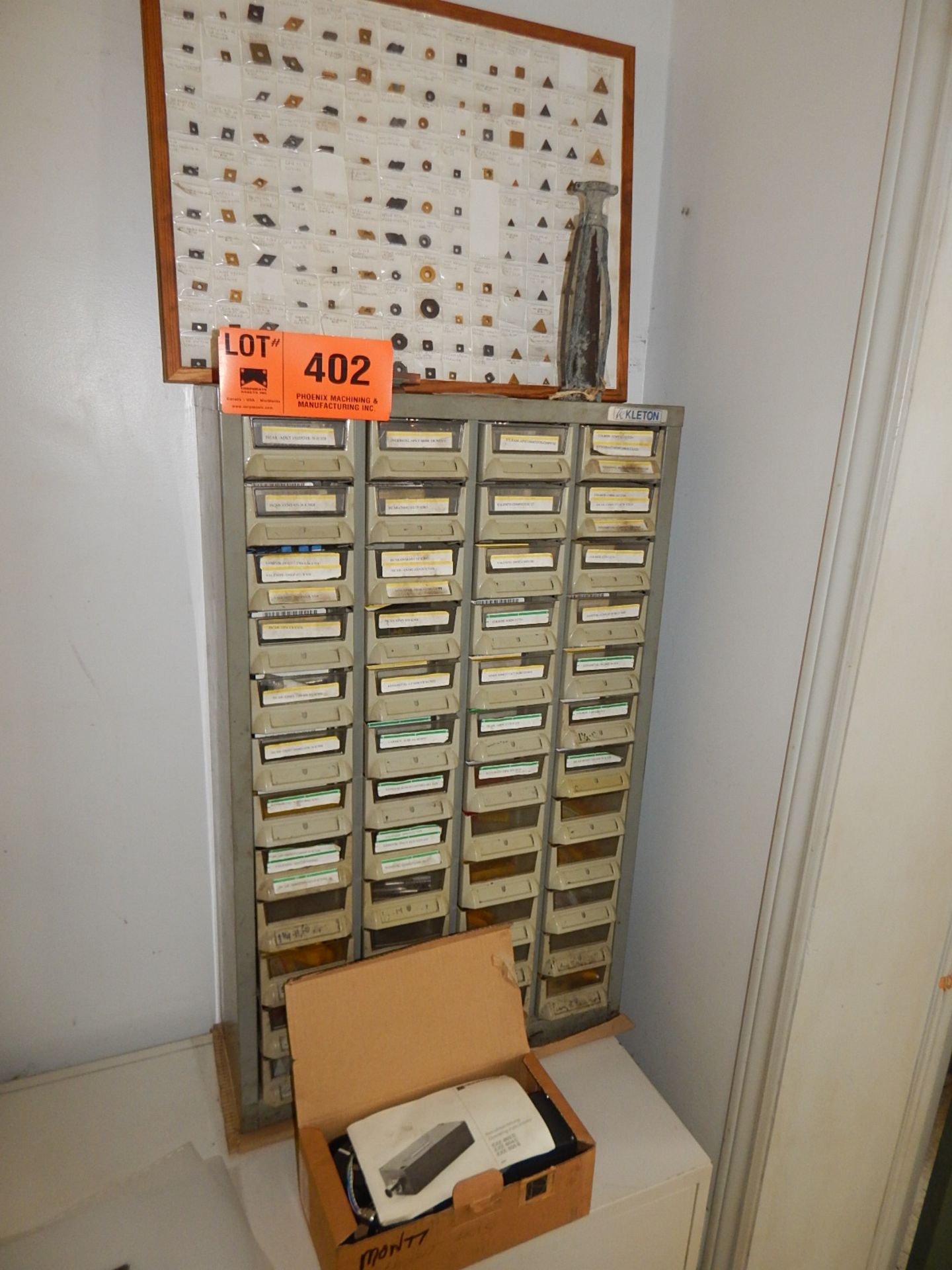 LOT/ TOOLING CABINET WITH CARBIDE INSERTS