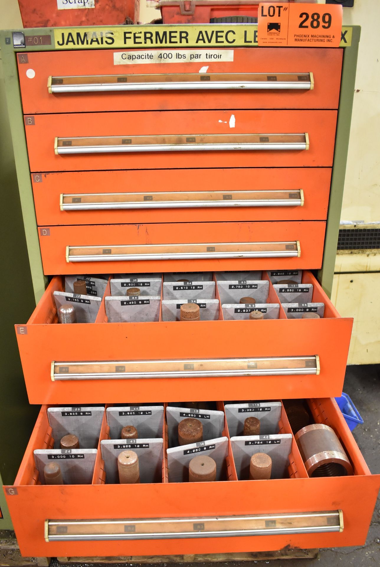 LOT/ ROUSSEAU 9 DRAWER TOOL CABINET WITH CONTENTS - THREAD PLUG GAUGES